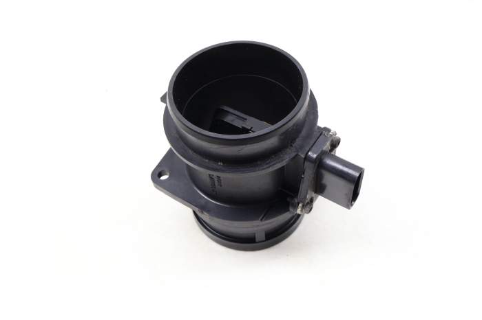 2.0T Mass Air Flow Sensor / Maf 06D906461 main product photo