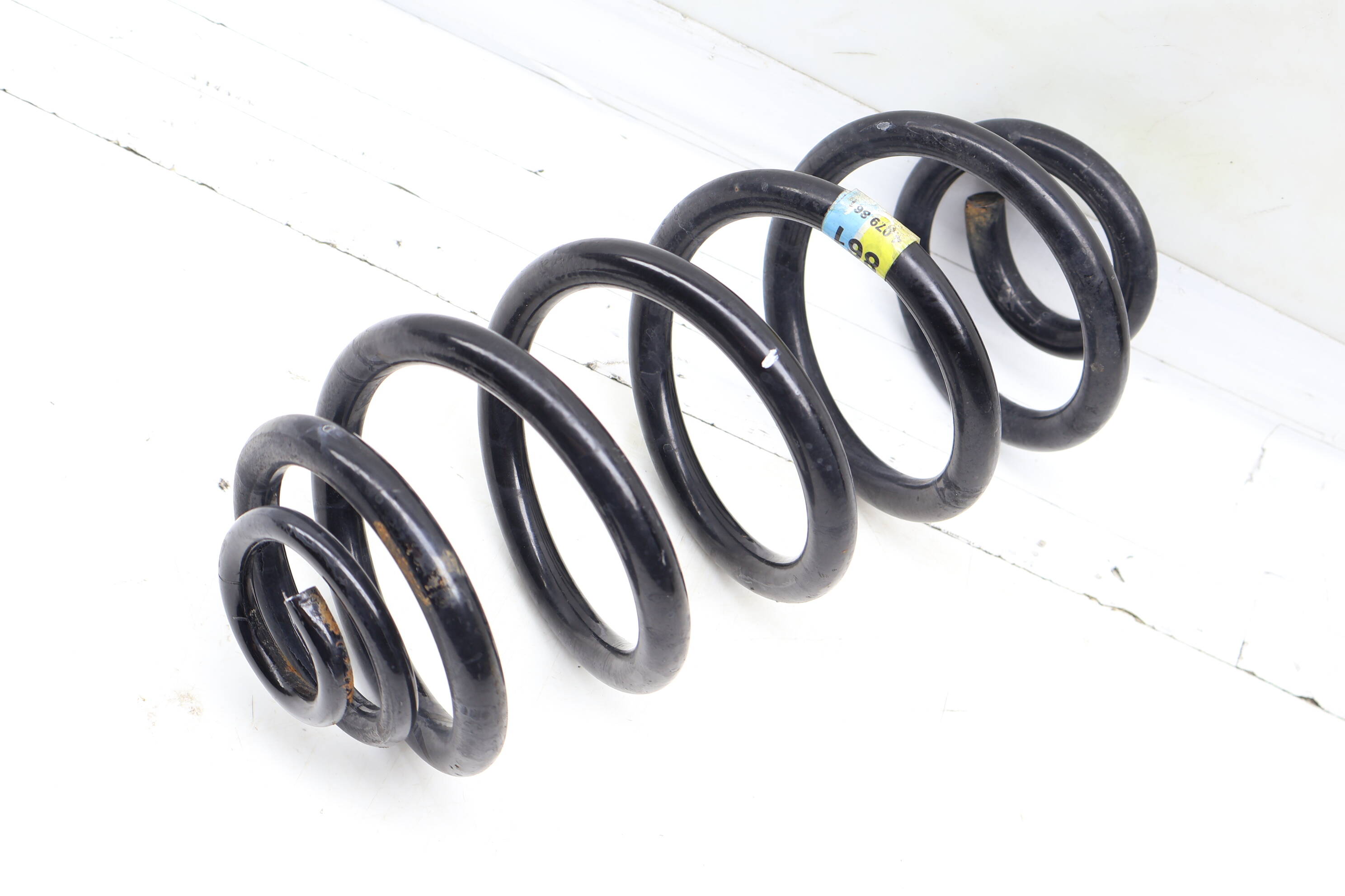 Coil Spring 4079861