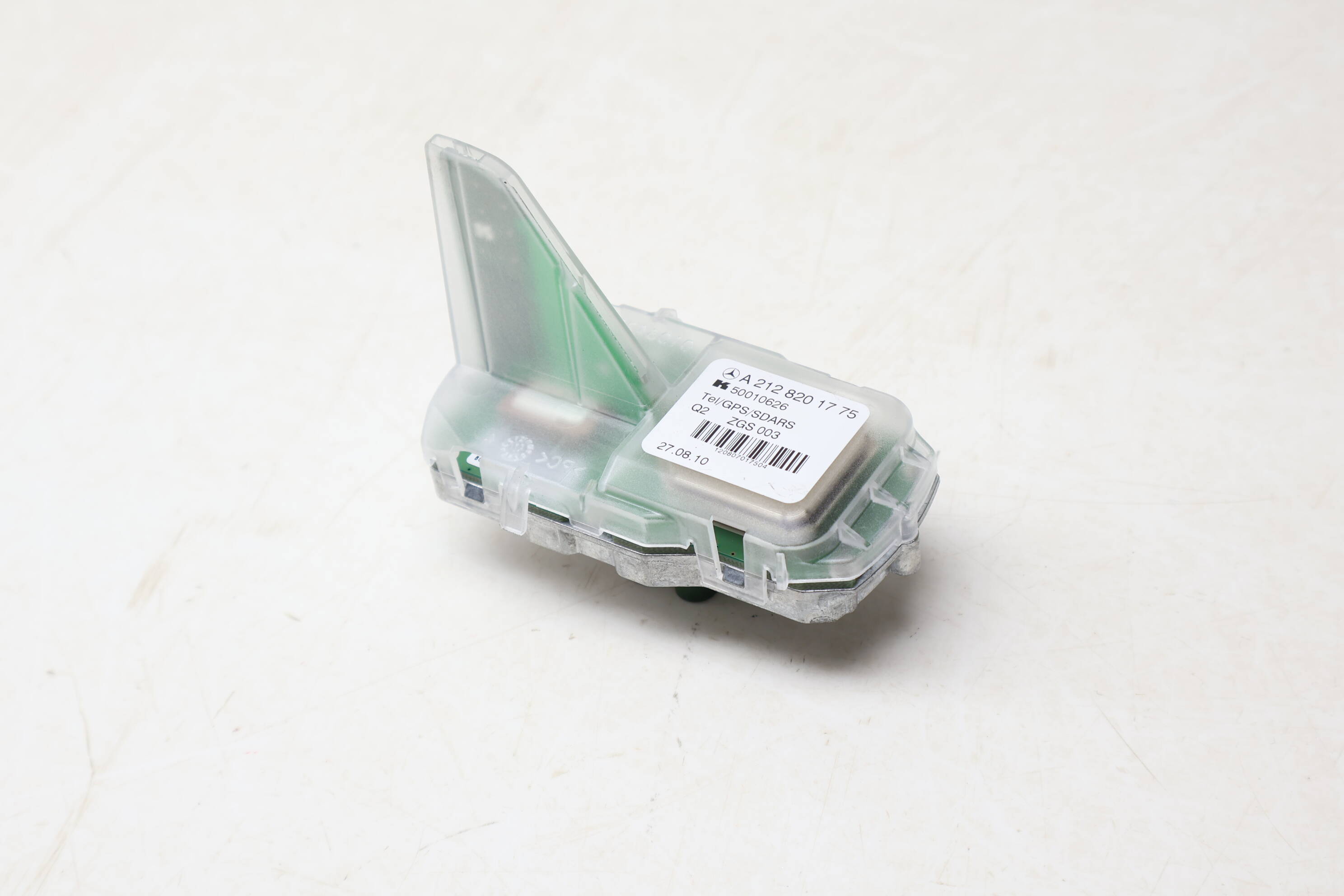 Shark Fin / Roof Antenna 2128201775