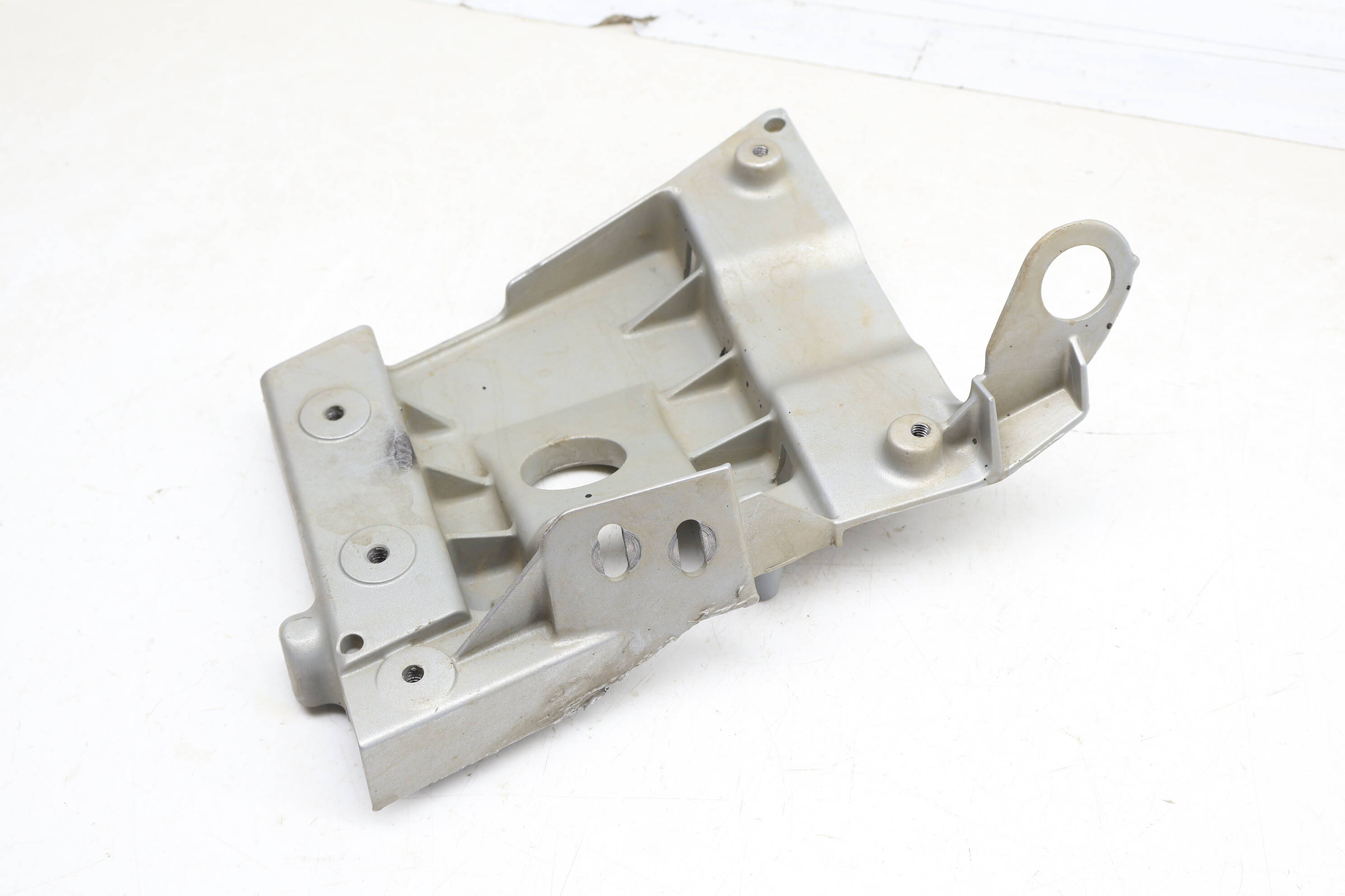 Headlight / Cross Support Brace 4E0821137E