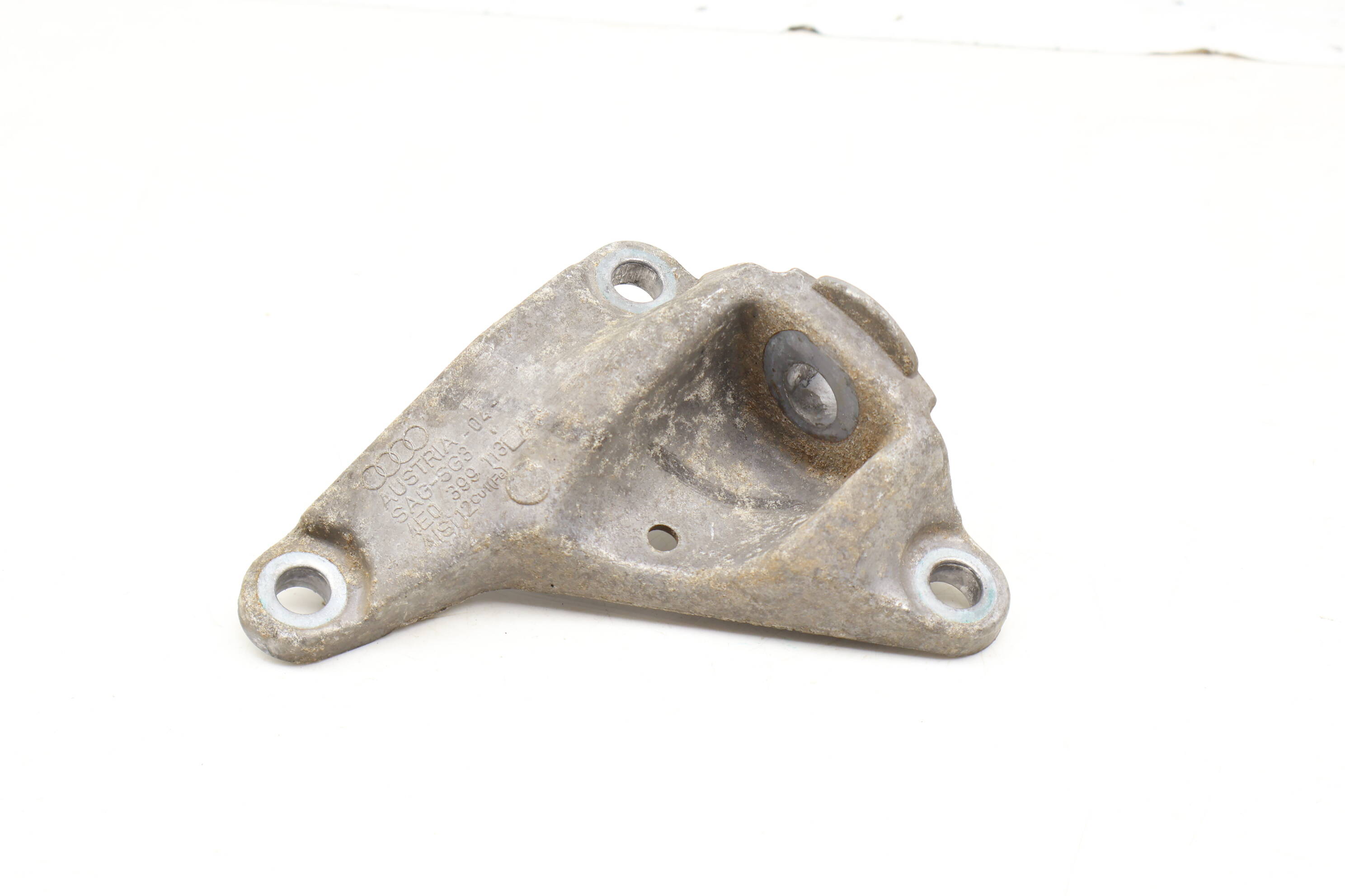 Transmission Mount Bracket 4E0399113AA