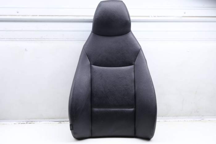 Upper Seat Backrest Cushion Assembly (Leather) 52107213912 main product photo
