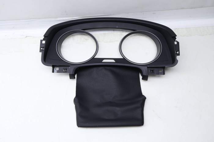 Instrument Cluster Trim 3CN858366A main product photo