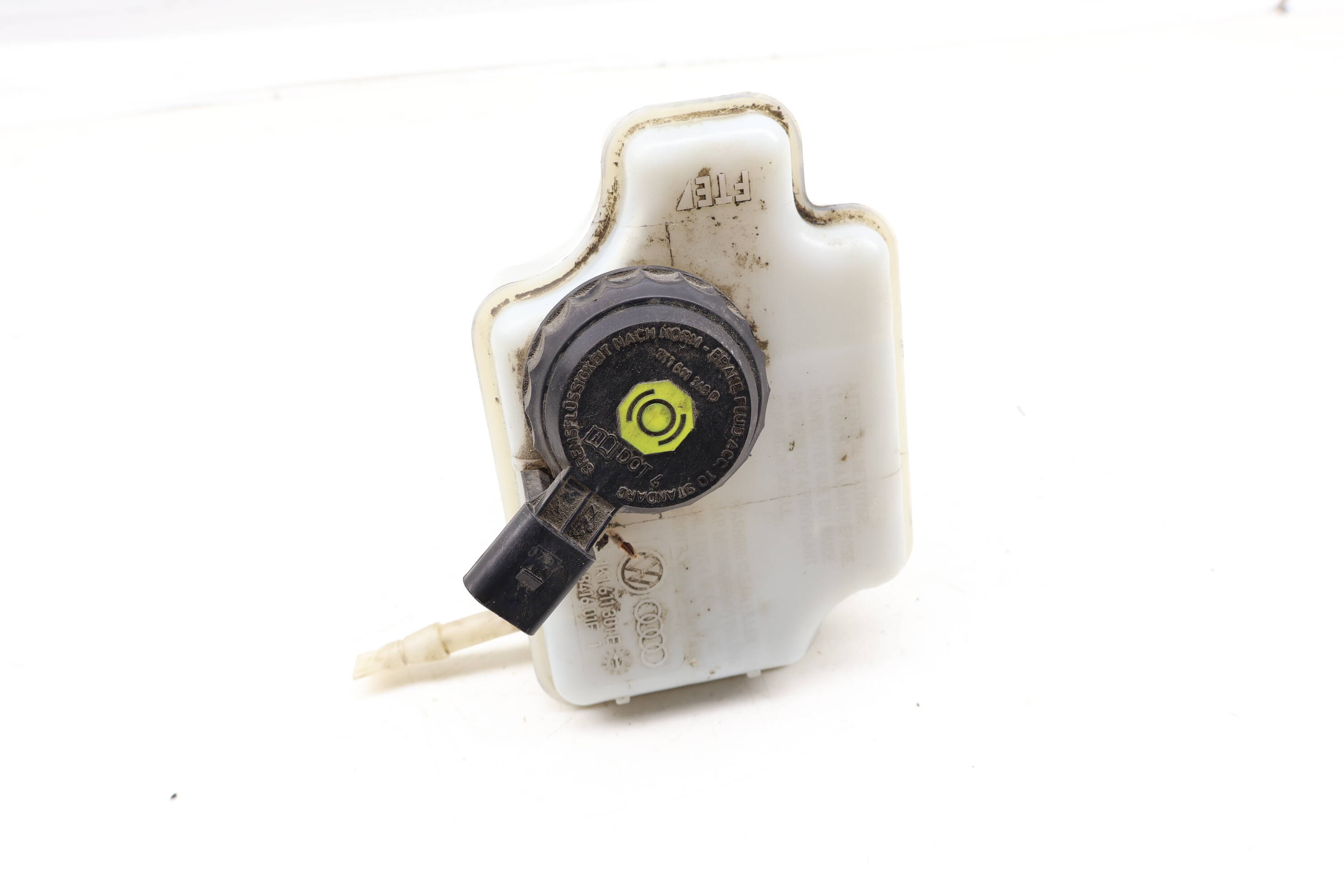 Brake Fluid Reservoir / Tank 1K1611301E