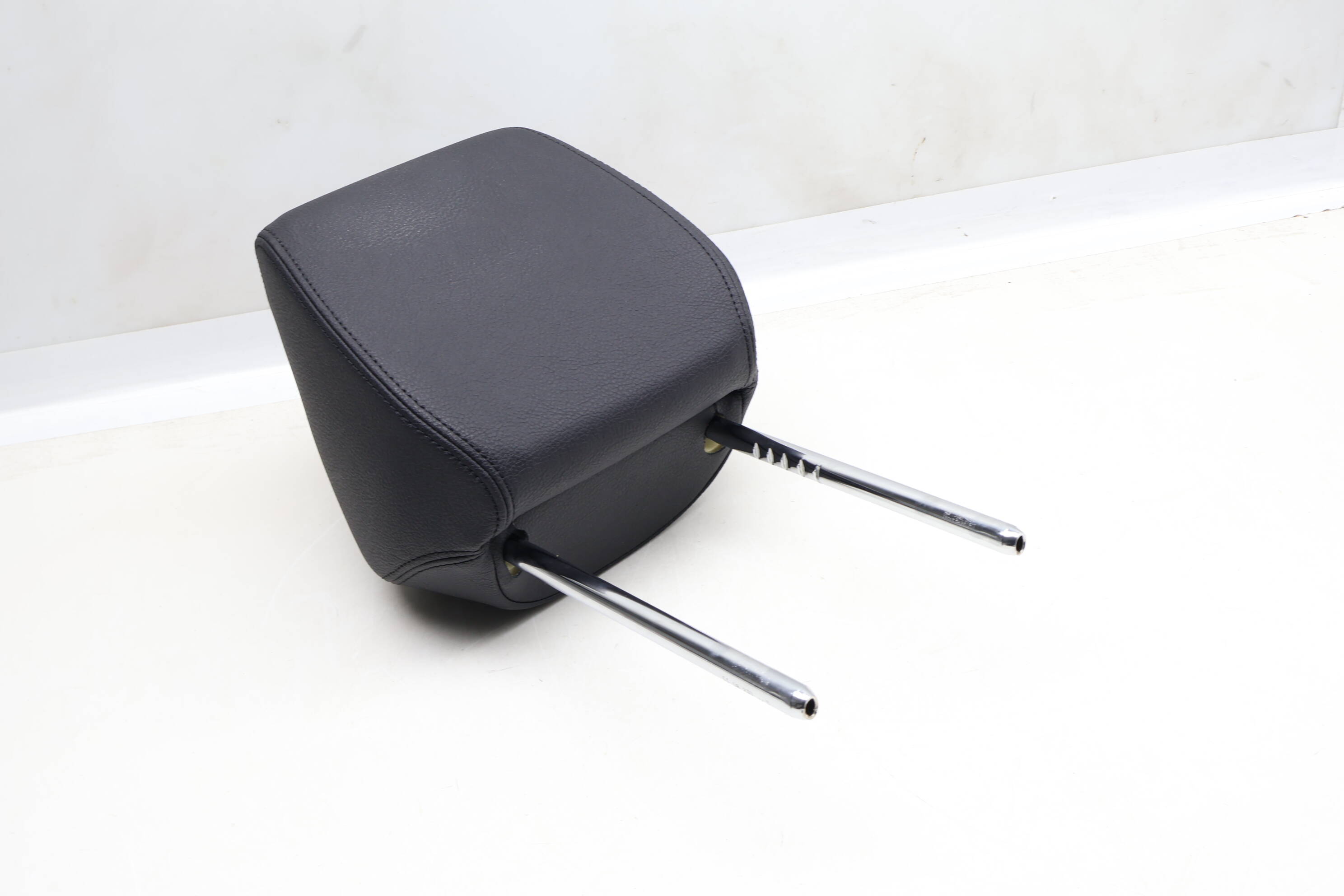 Seat Headrest / Head Rest 52107362623