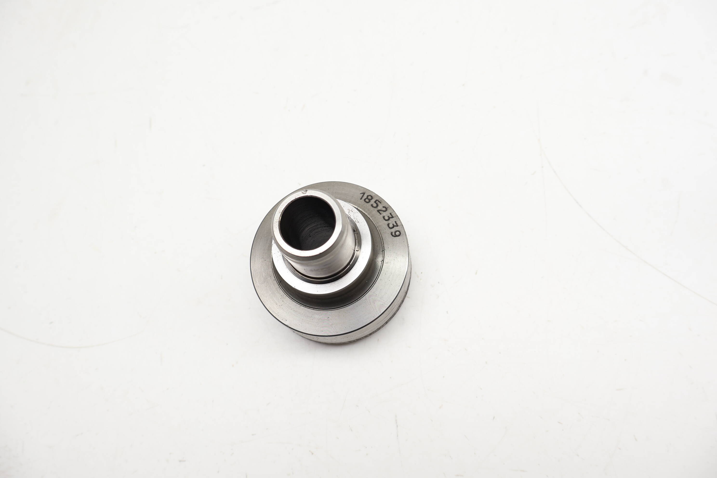 Crankshaft / Crank Pulley Hub 11237597421