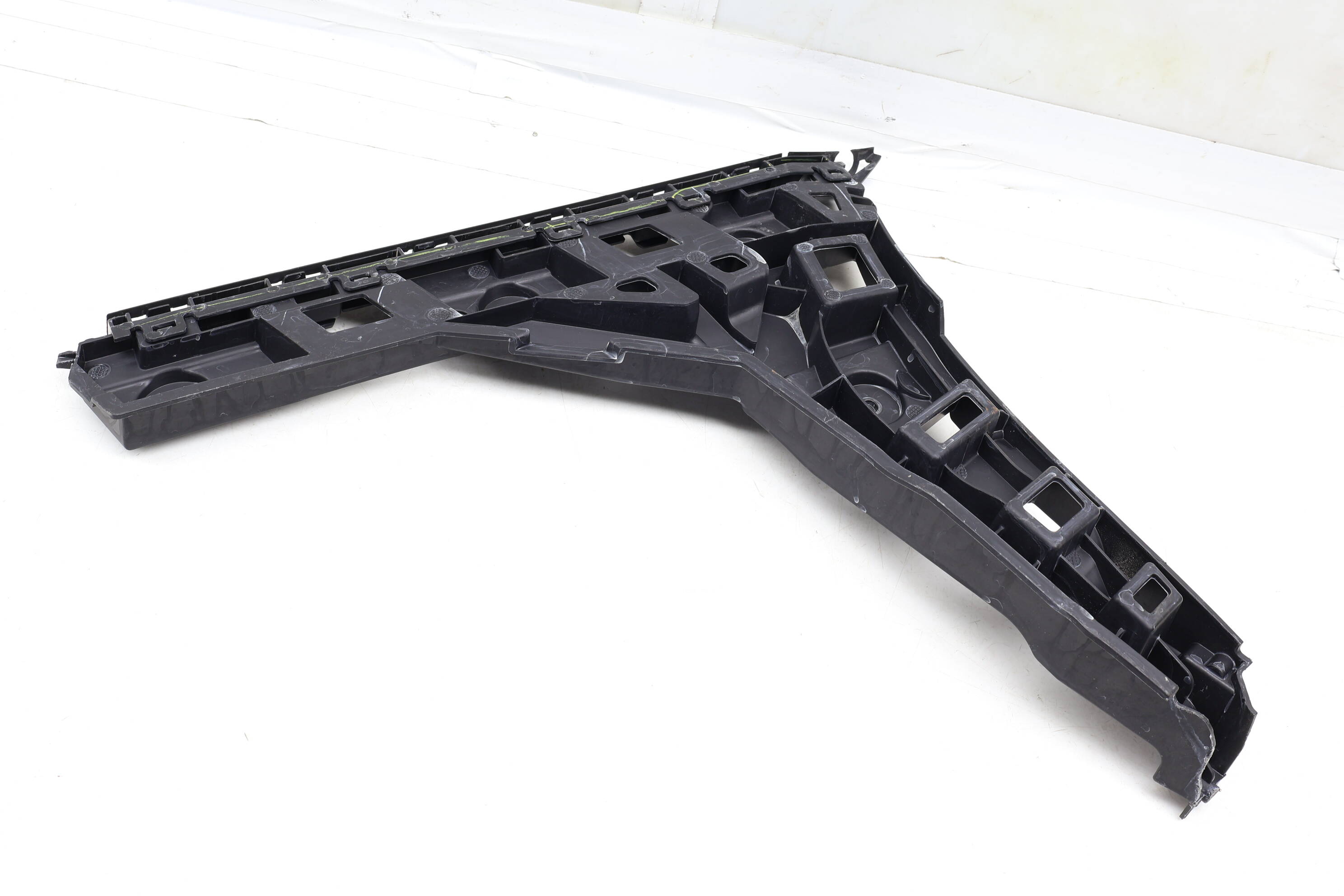 Side Bumper Guide / Mount Bracket 17A807394B