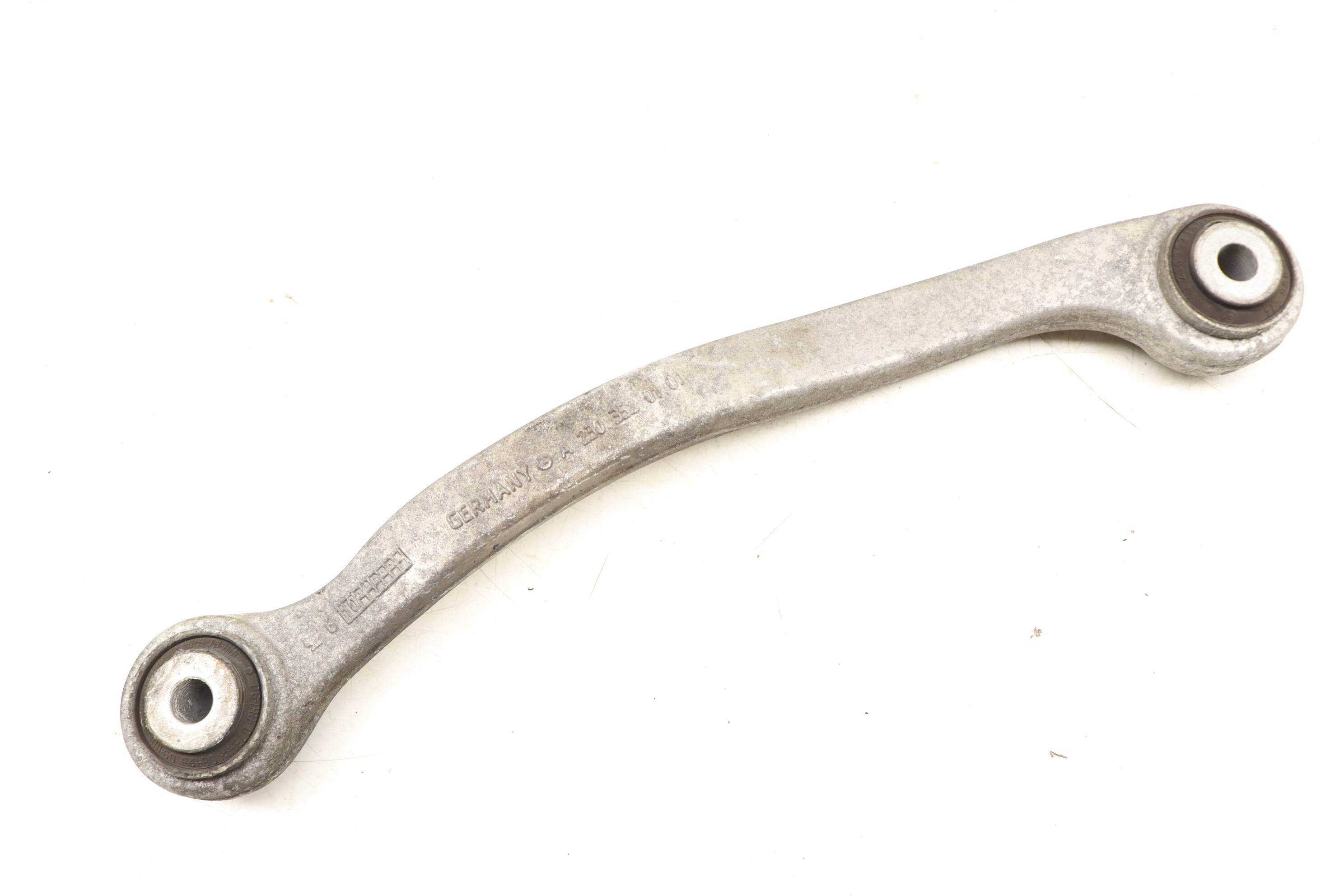 Upper Lateral Control Arm (Center) 2303520101
