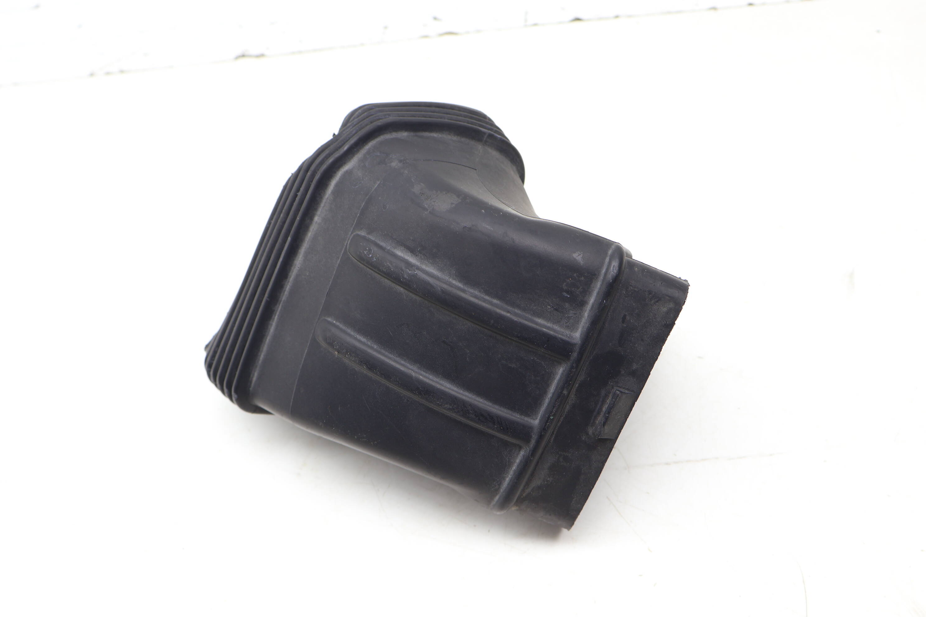 Air Intake Duct 4F0129739B