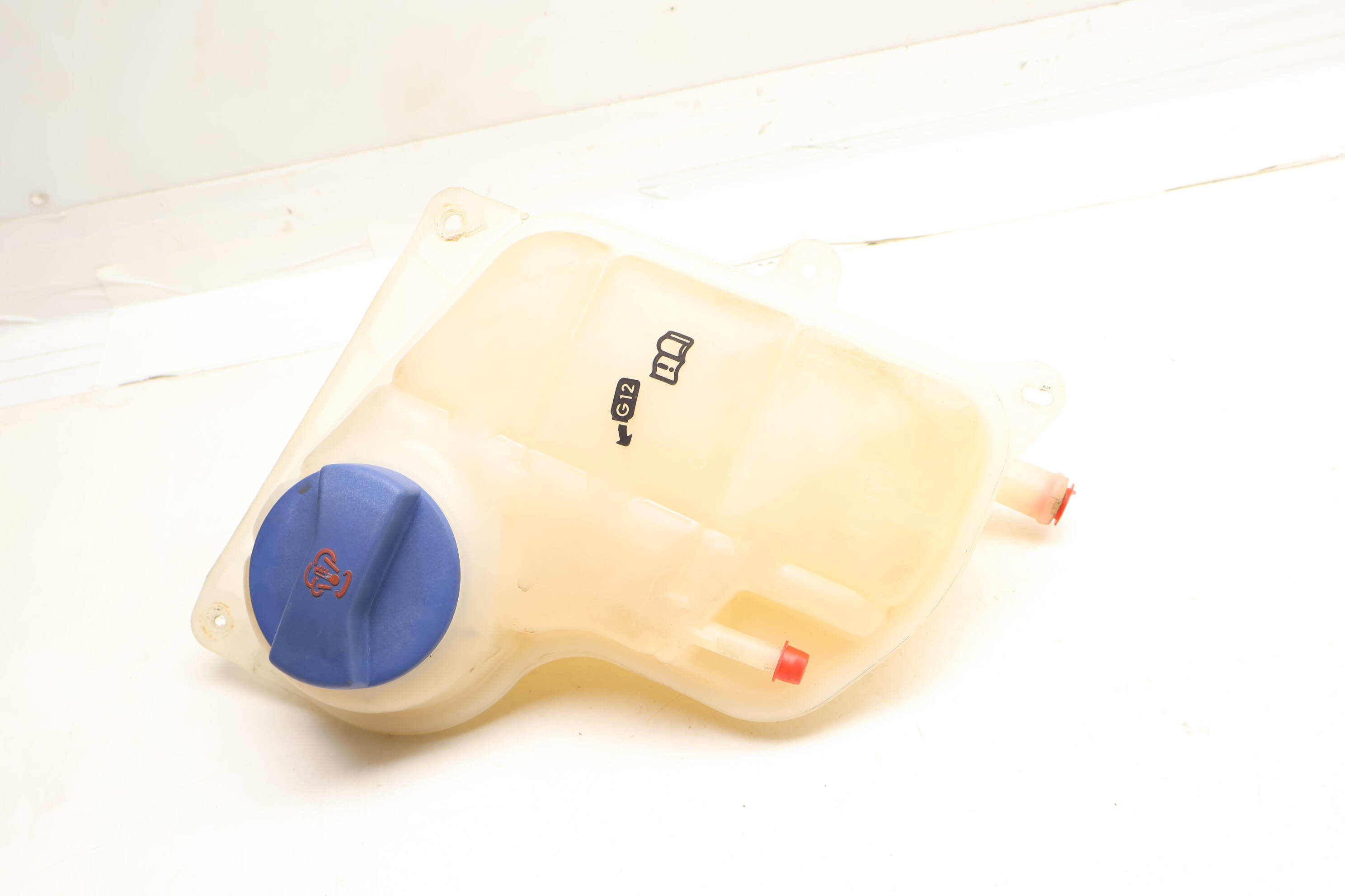 Coolant Reservoir / Tank / Bottle 8D0121403L
