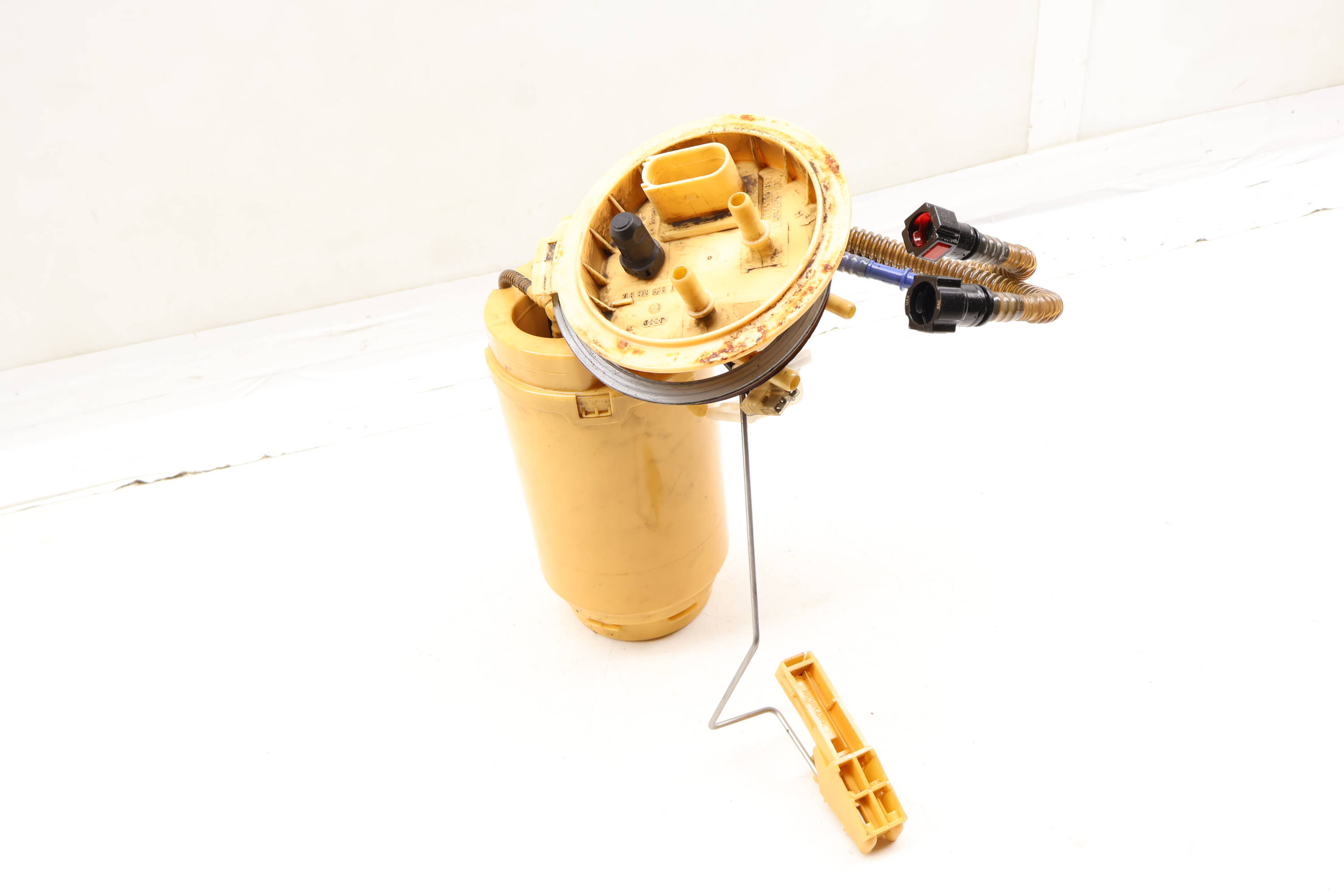 Tdi In-Tank Fuel Pump Assembly 7L8919679J