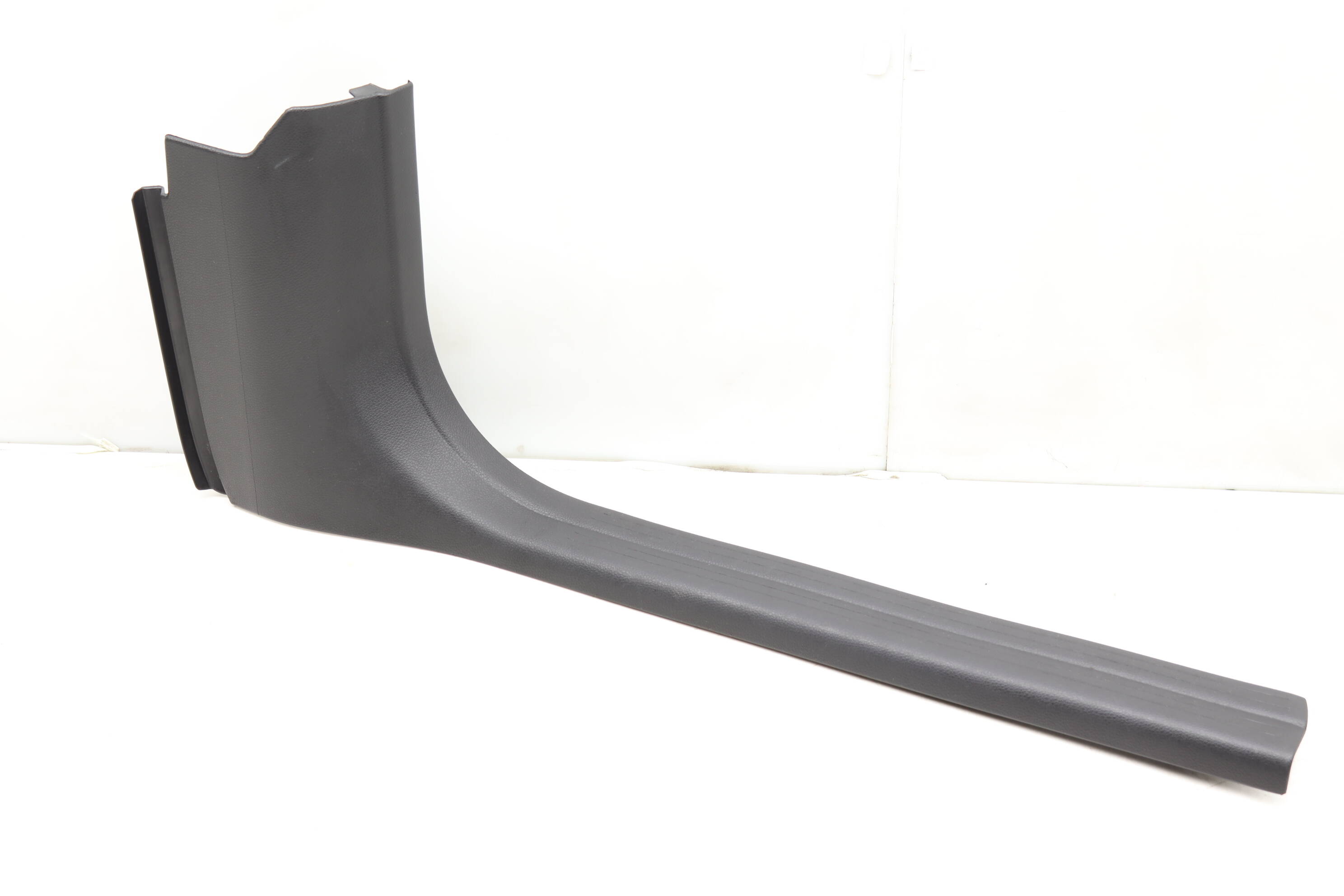 Lower A Pillar Trim / Door Sill 2466800206