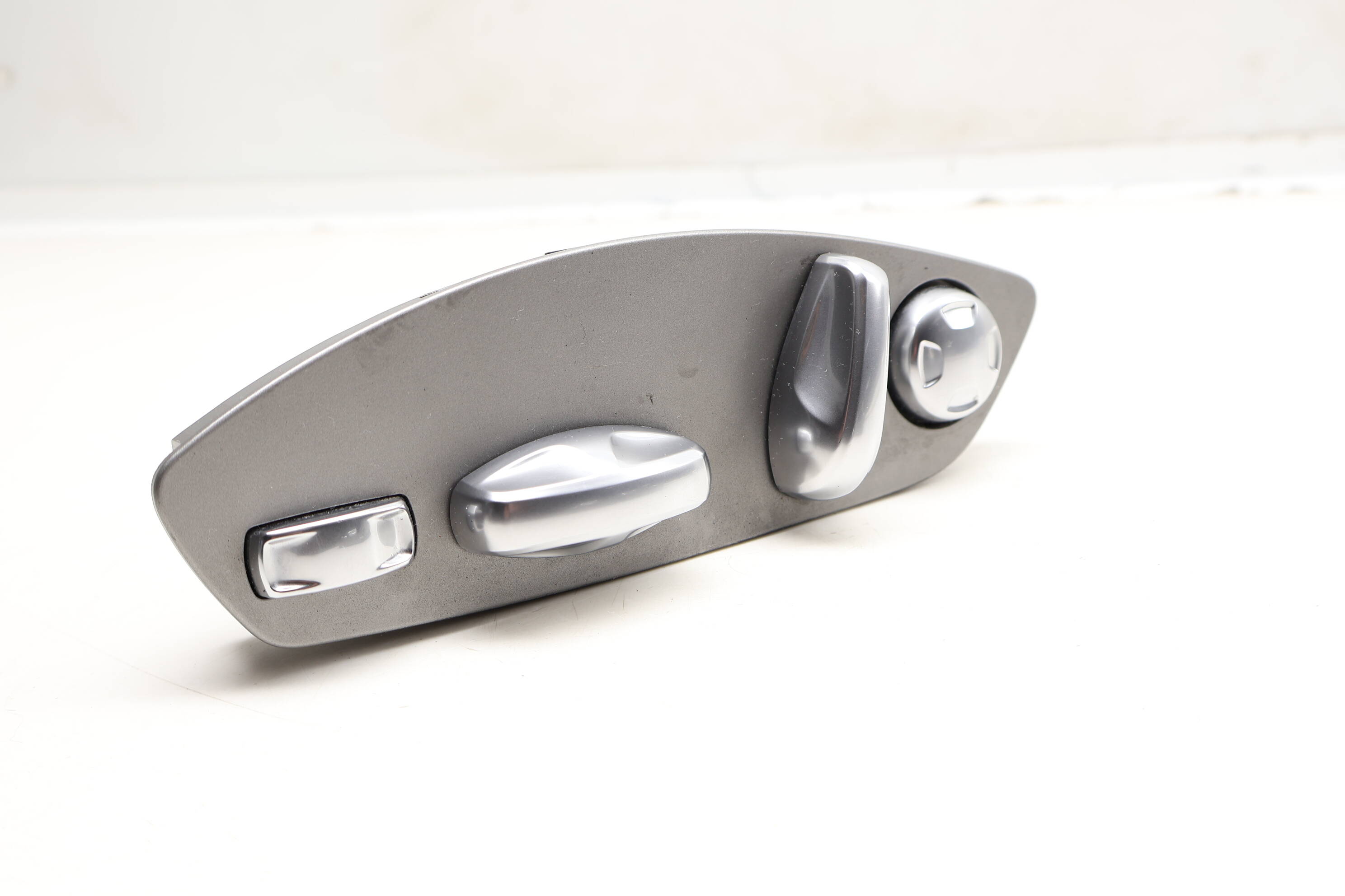 Seat Adjustment Switch 7PP959747P