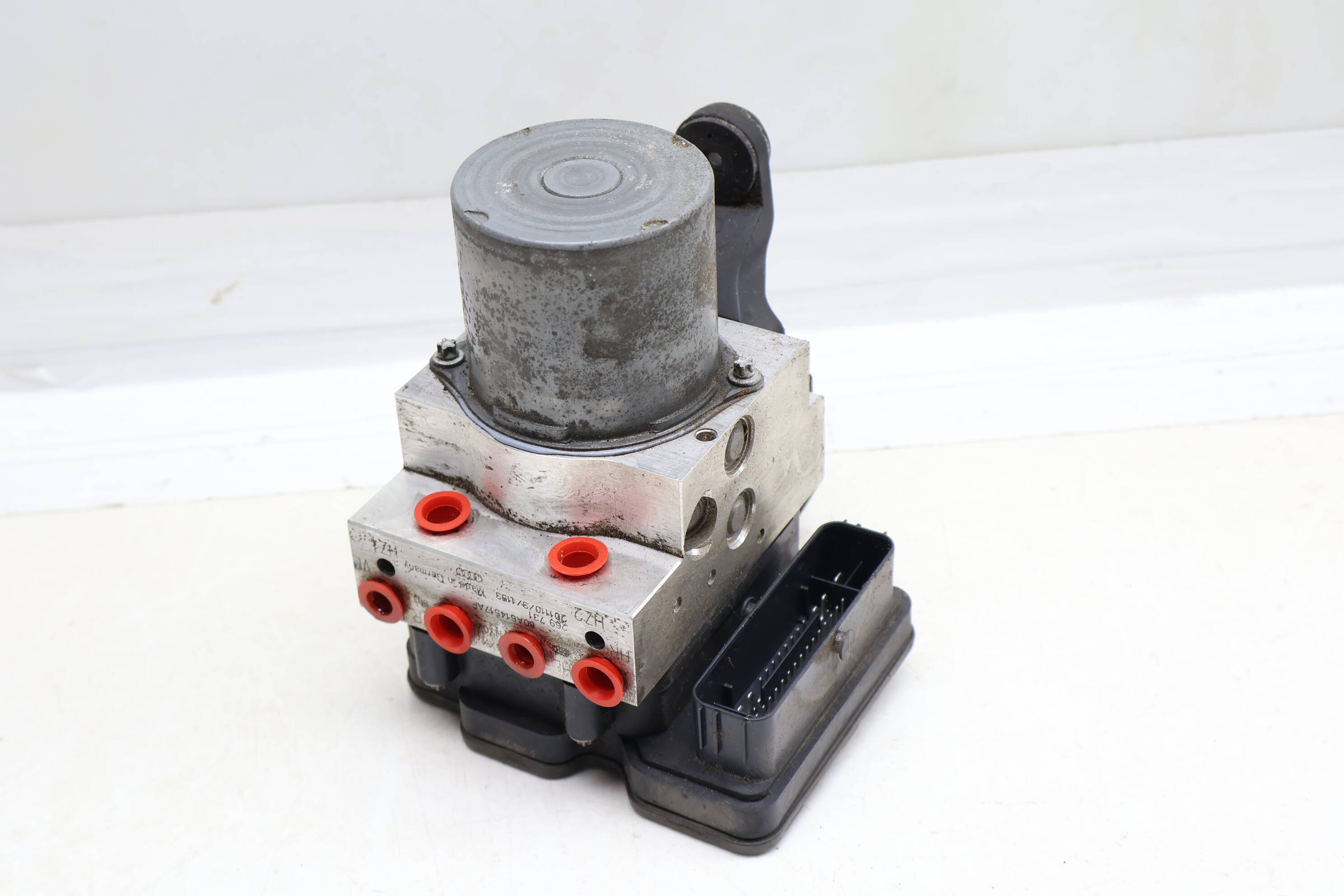 Abs&#x20;Pump&#x20;&#x2F;&#x20;Module&#x20;Unit&#x20;80A614517AF