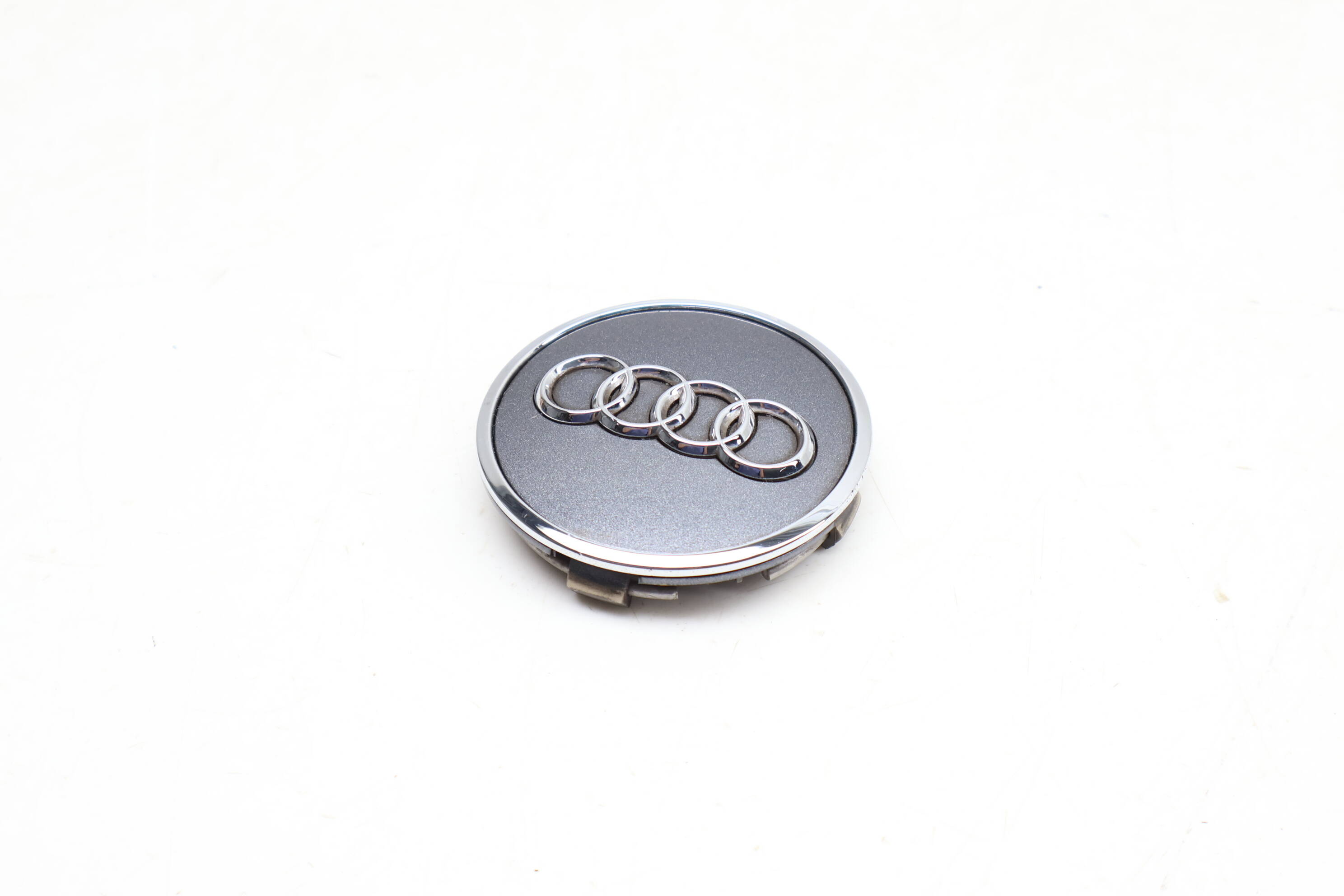 Wheel Center Cap 8W0601170