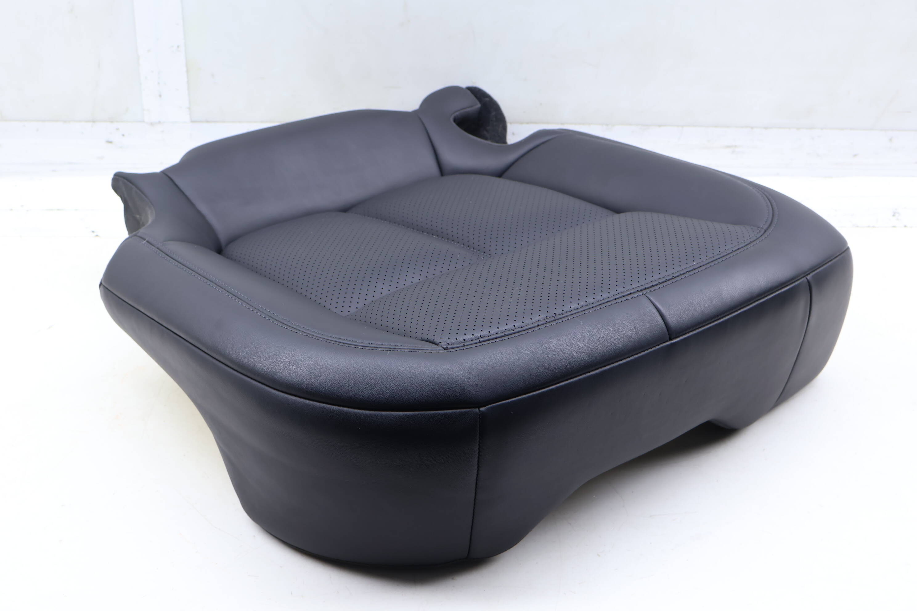Lower Seat Bottom Cushion (Leather) 95852240664