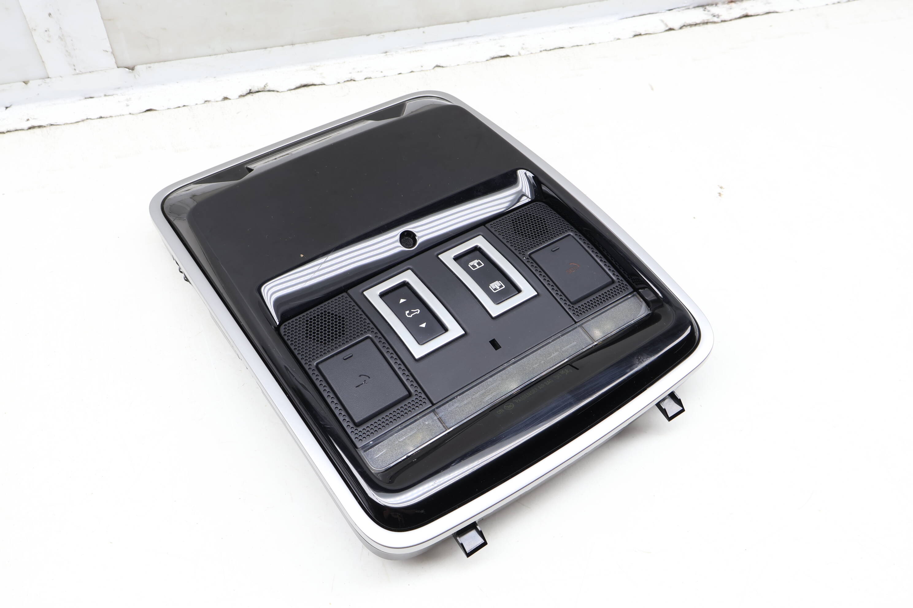 Dome Light / Overhead Console Switch Assembly JPLA519A58