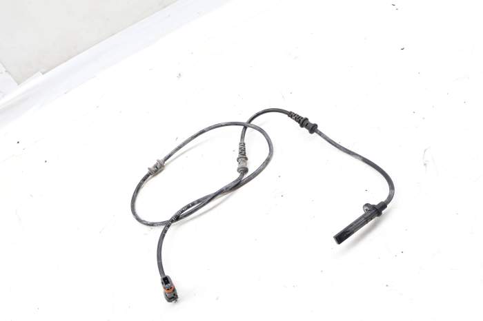 Abs / Wheel Speed Sensor 1669052601 main product photo