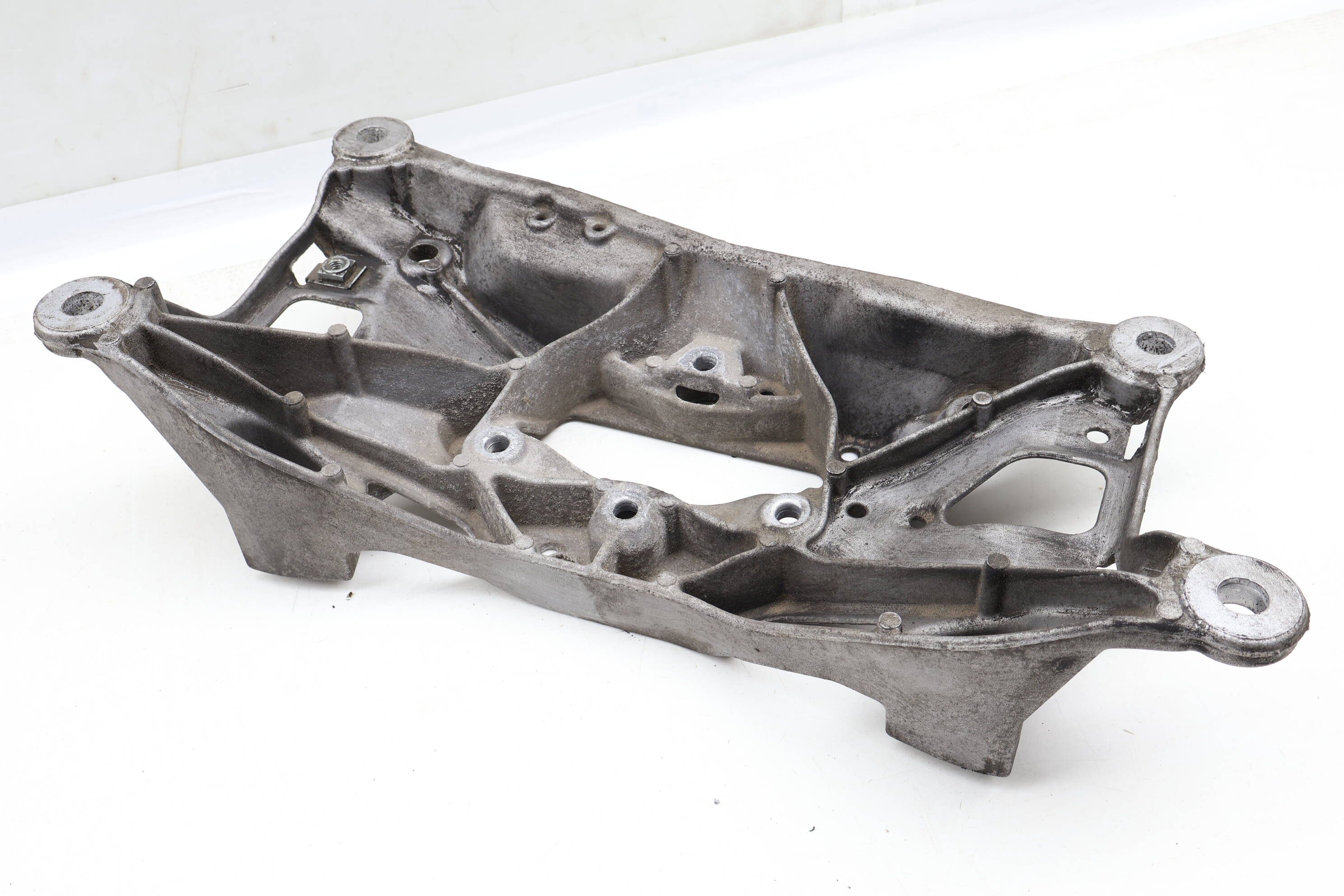 Transmission Mount Bracket / Crossmember 8W0399262AP