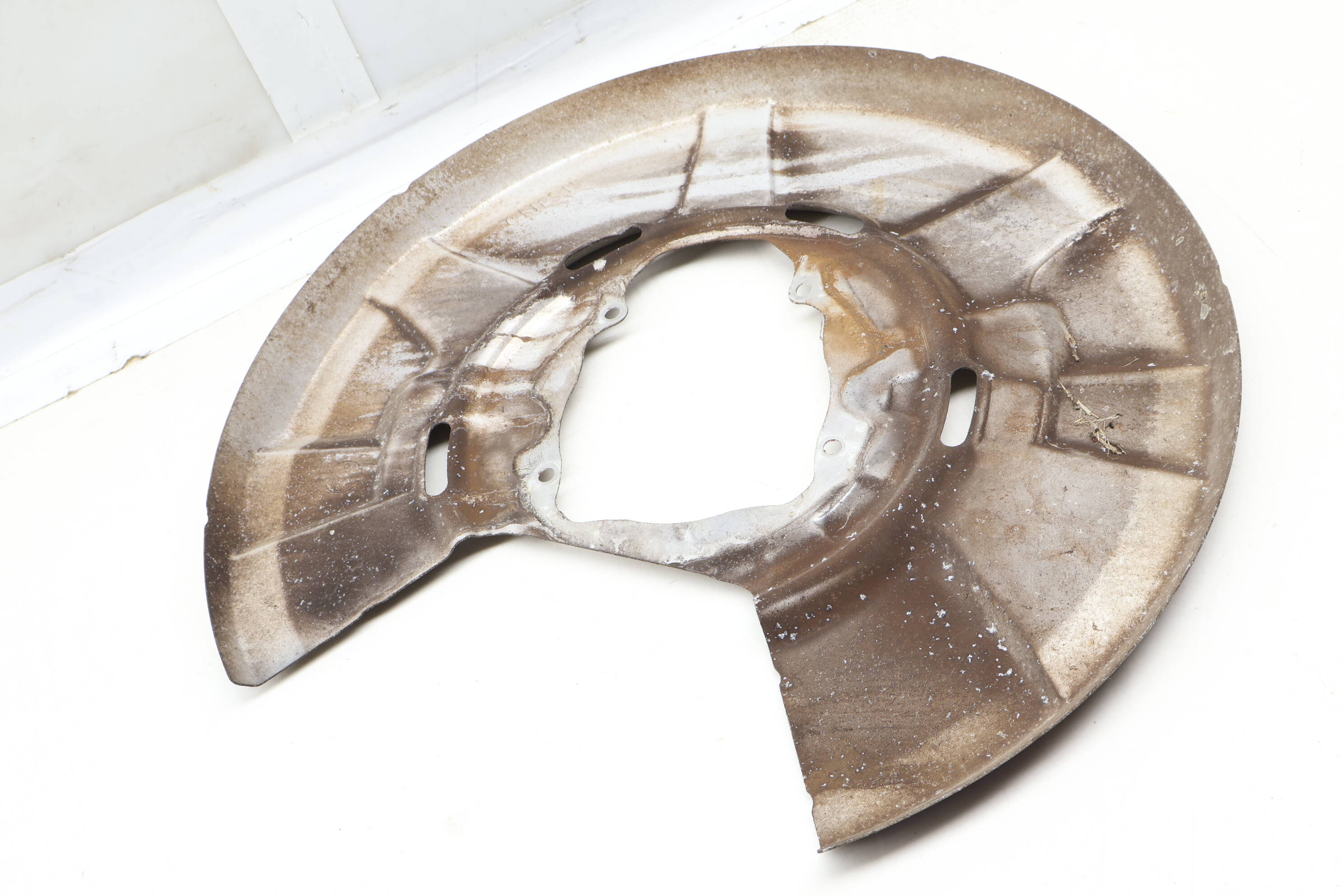 Brake Dust / Splash Shield 34216775272