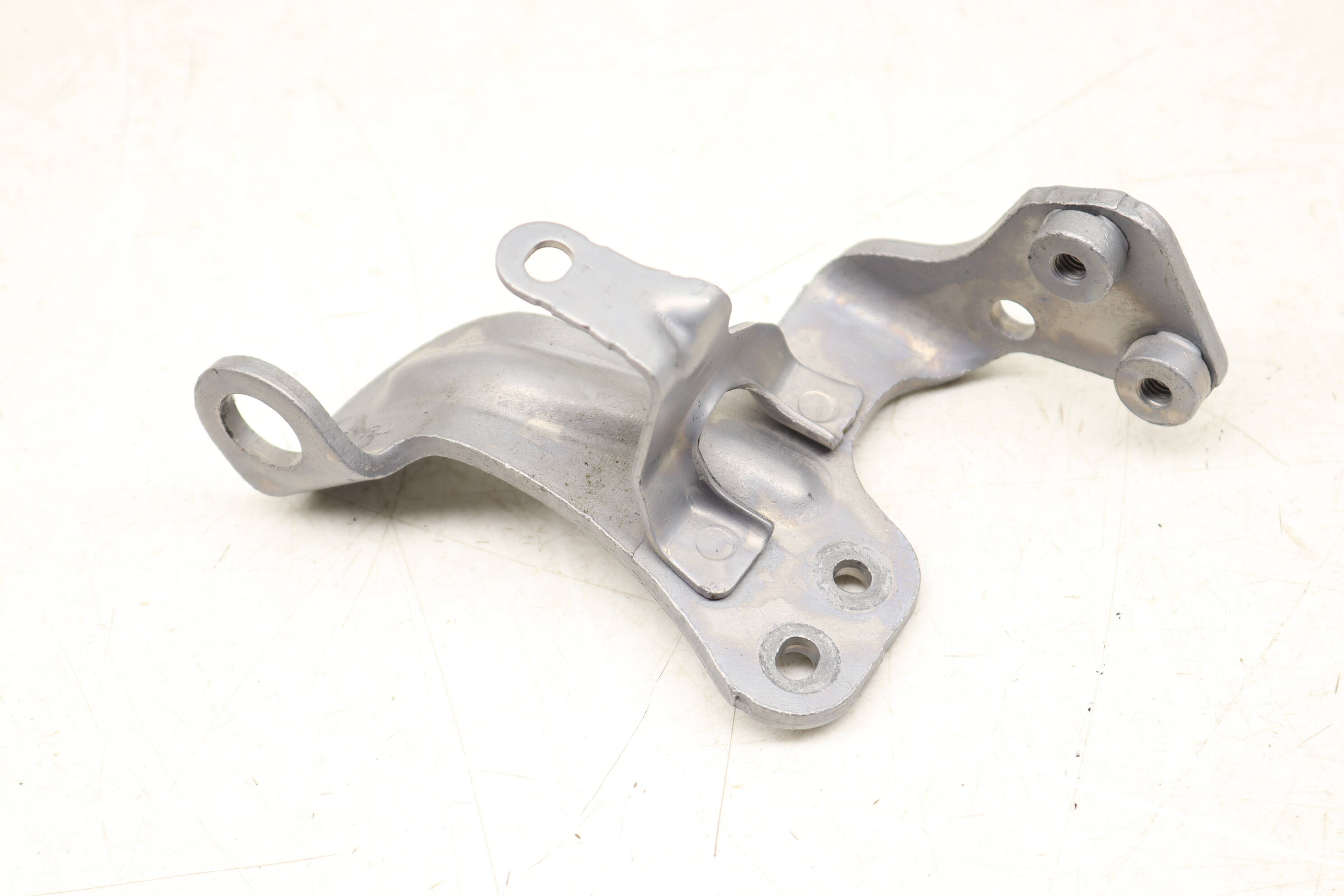 Engine Lifting Mount / Bracket 06N103392A