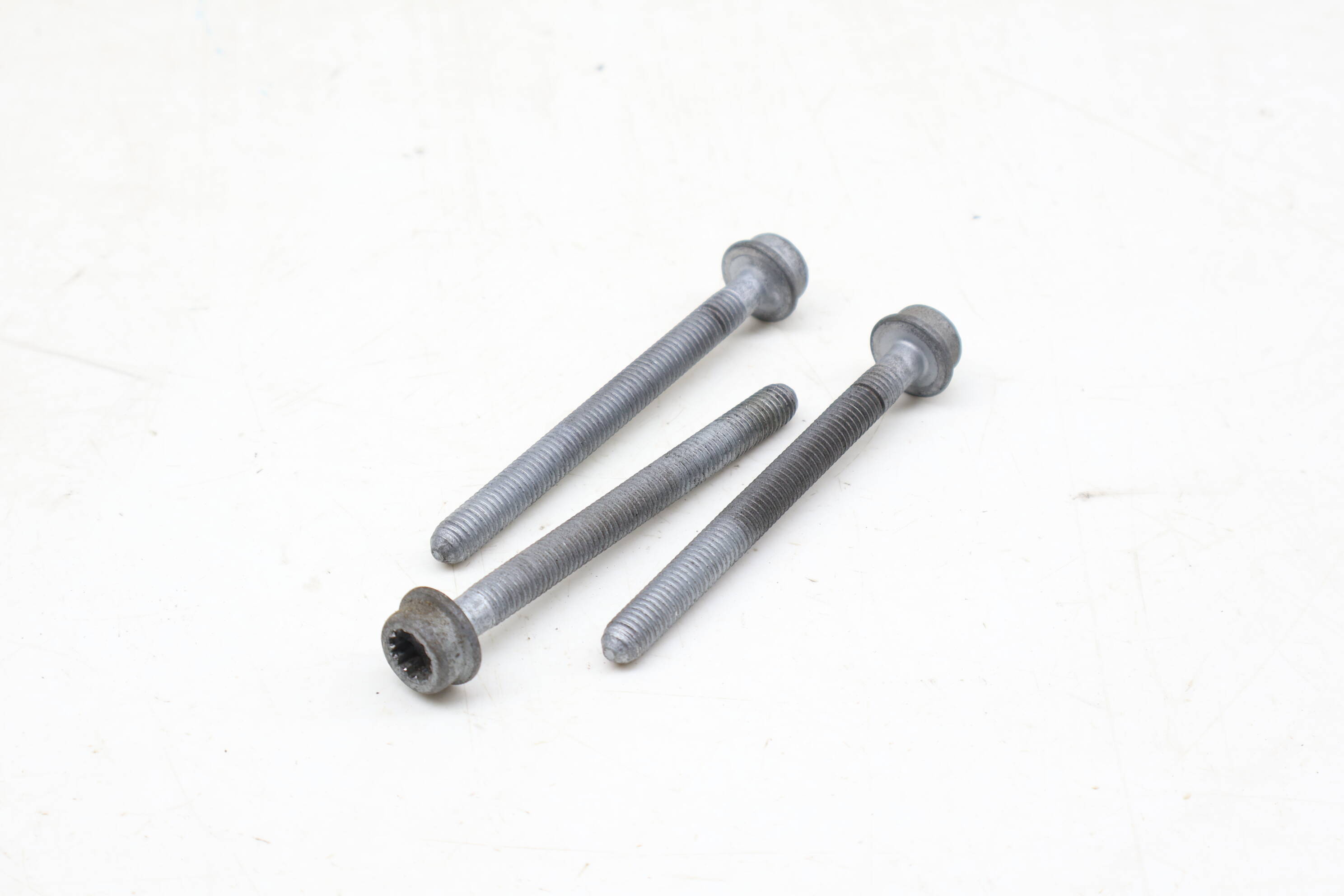 Screw / Bolt Set (M8x90x80) N10714501