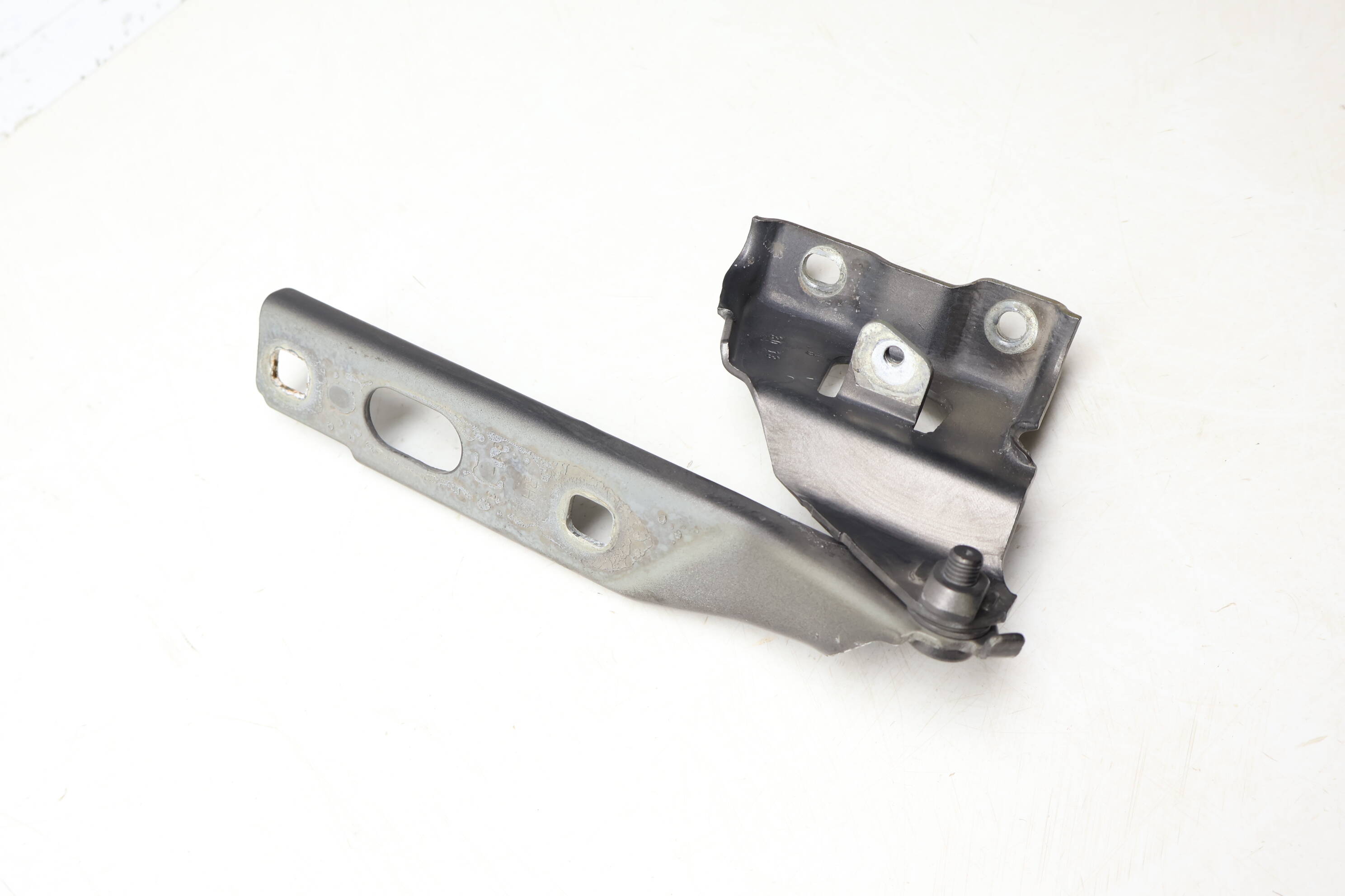 Hood Hinge 8K0823302D