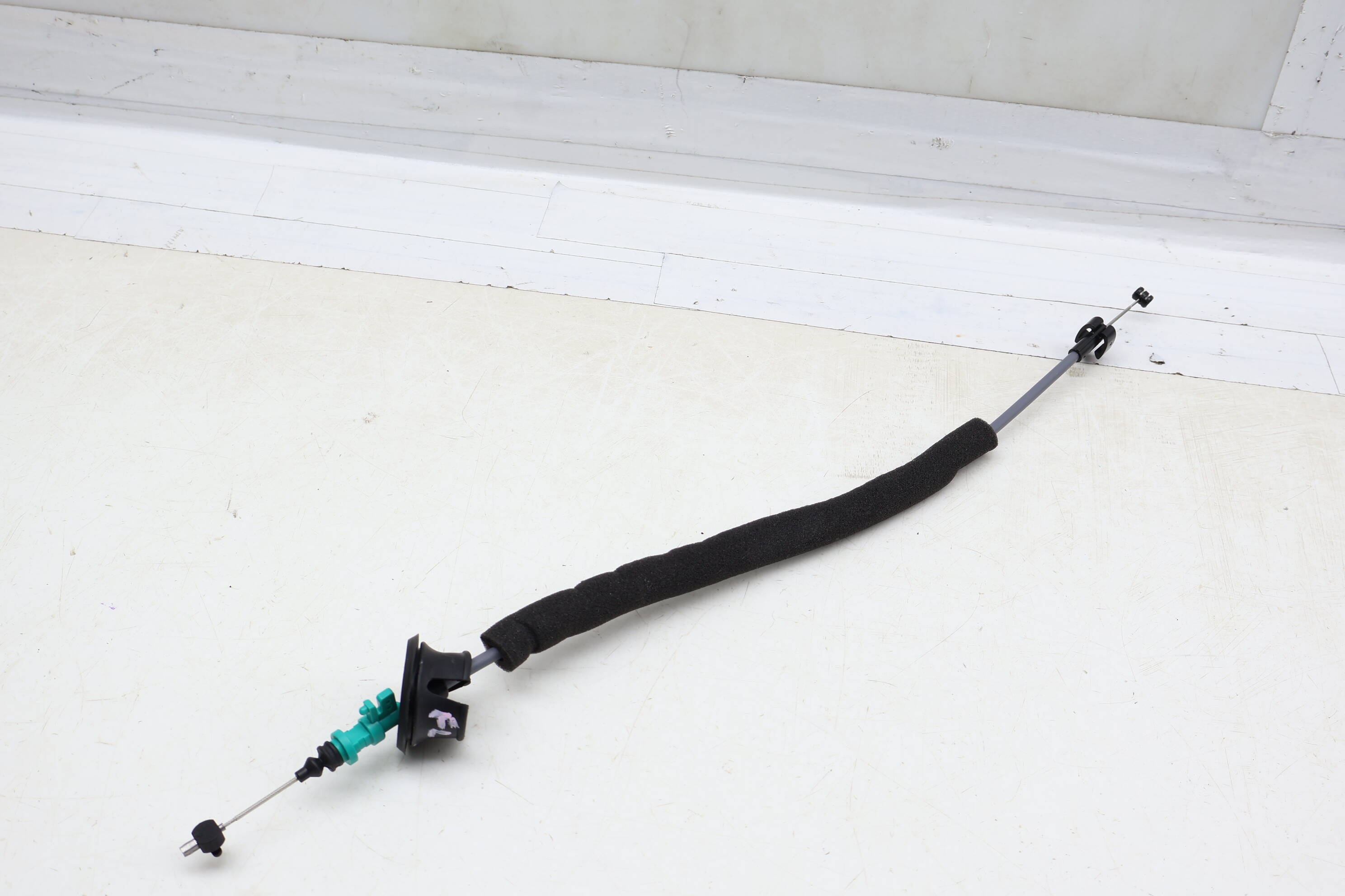 Interior Door Handle Release / Bowden Cable 8W8837085B