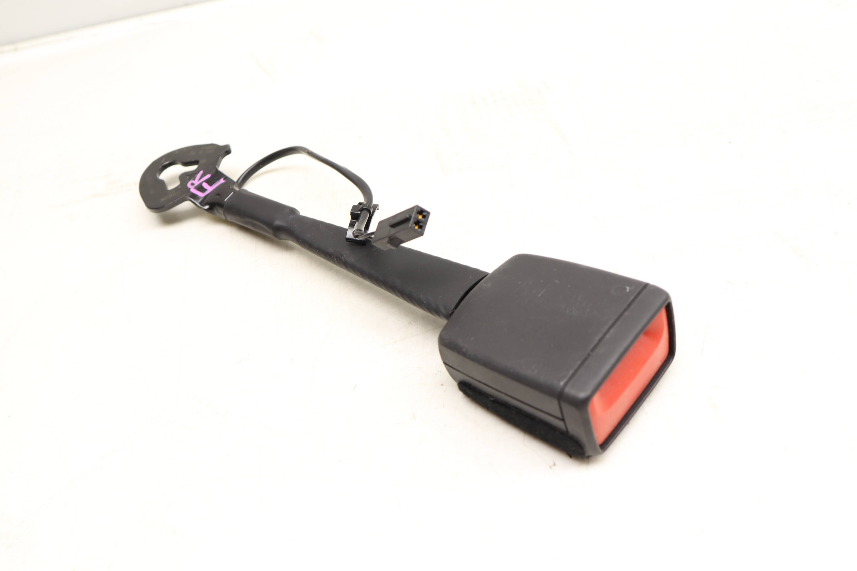 Seat Belt Buckle / Receiver 9J1857755E