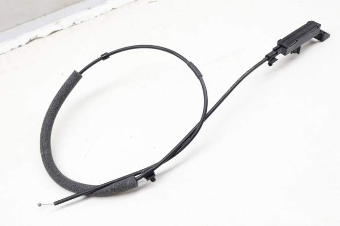 Seat Latch / Lock Bowden Cable 52207462585 main product photo