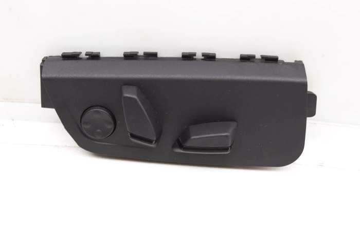 Seat Adjustment Switch 61319347418 main product photo
