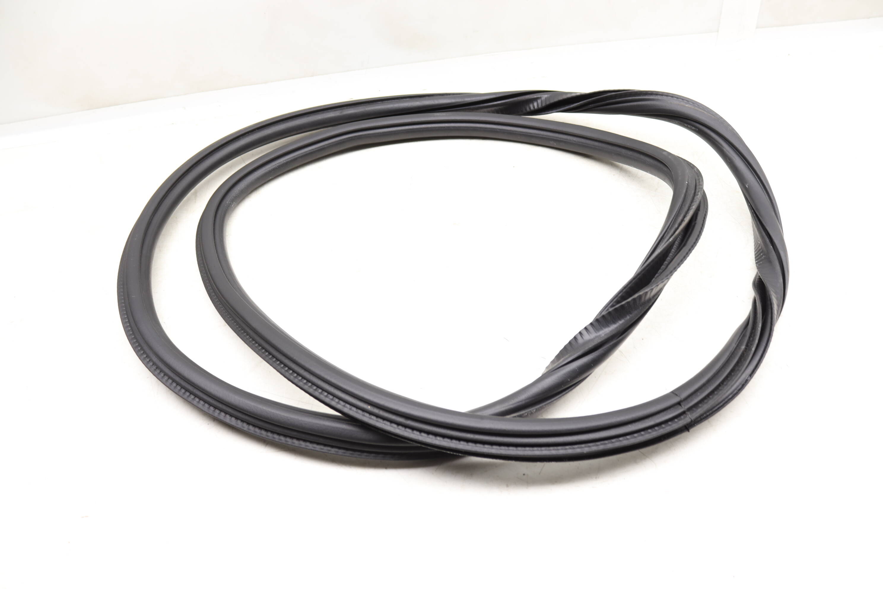 Door Seal / Weather Stripping (Inner) 8W5833721B