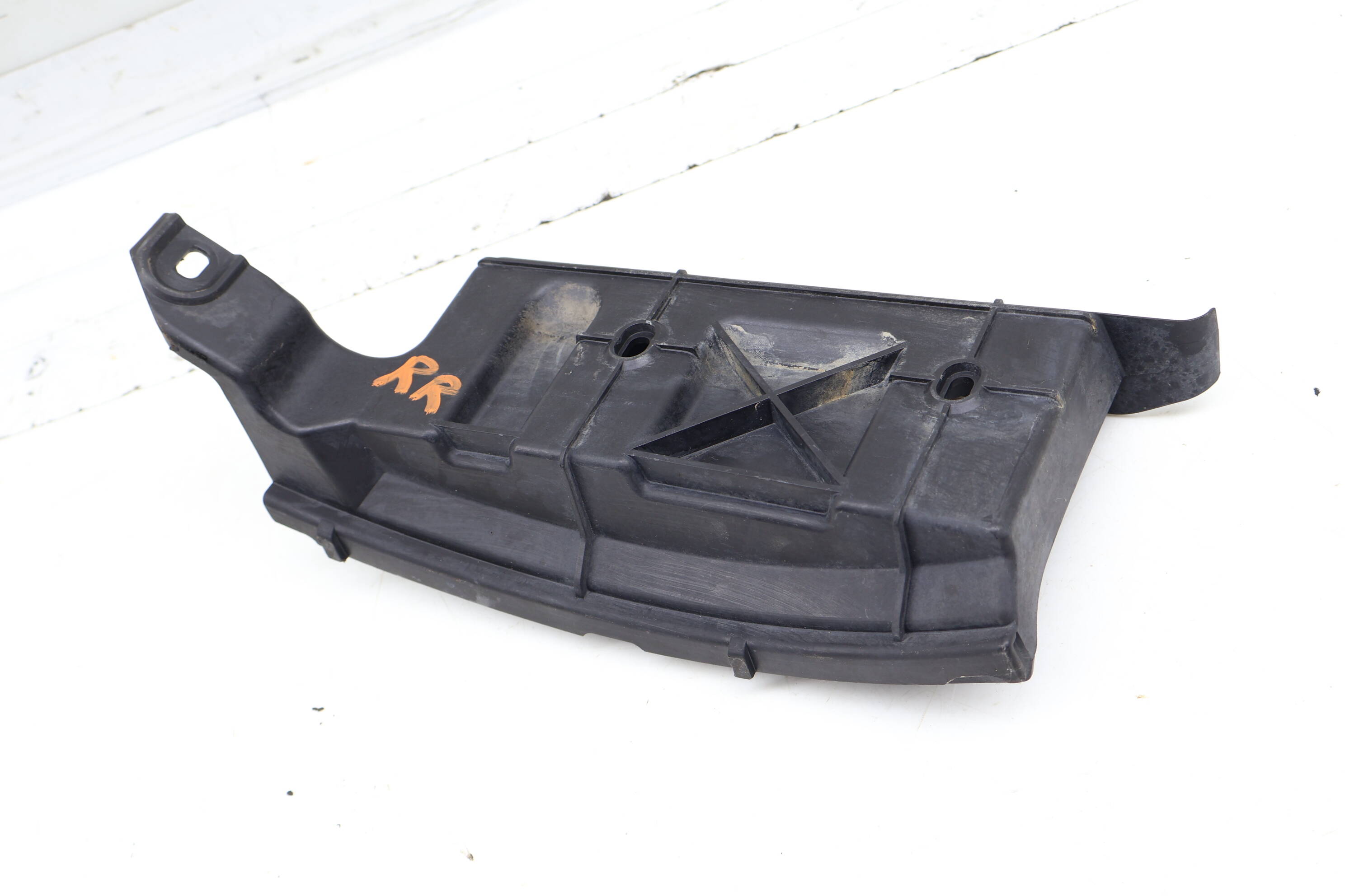 Bumper Mount / Bracket 4F5807898A