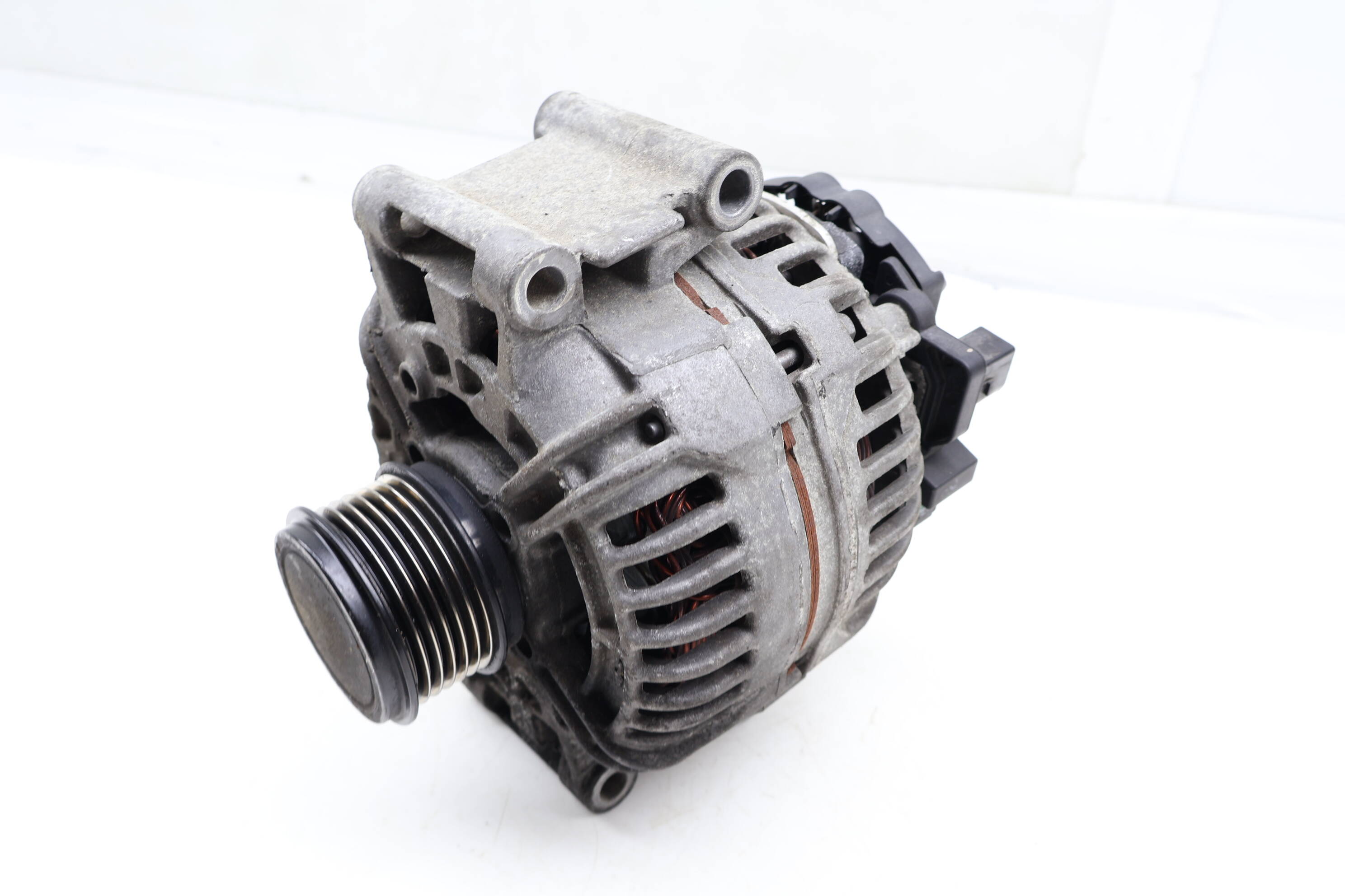 Bosch Alternator (140 Amp) 06H903016L