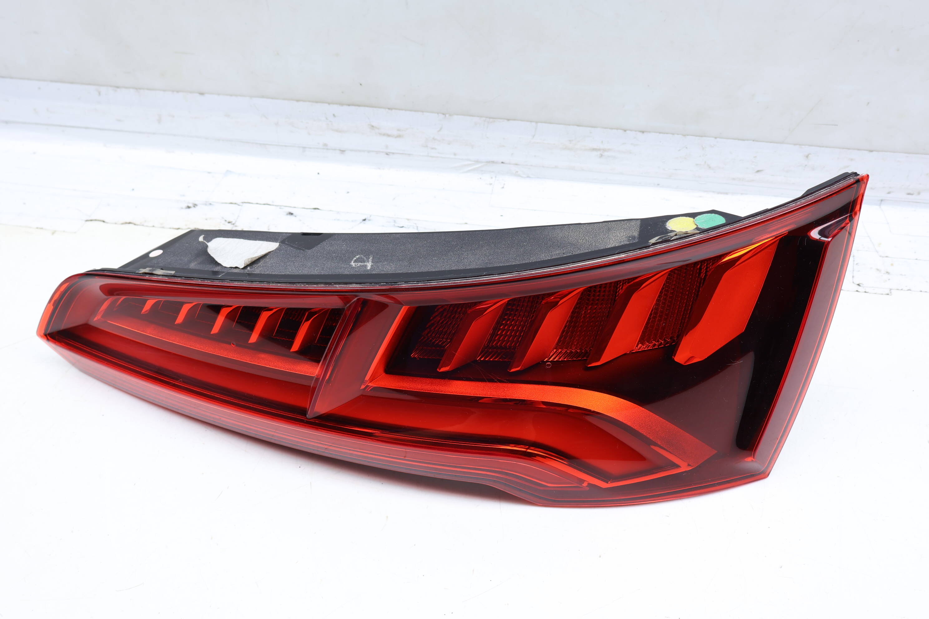 Led Tail Light / Lamp 80A945094A