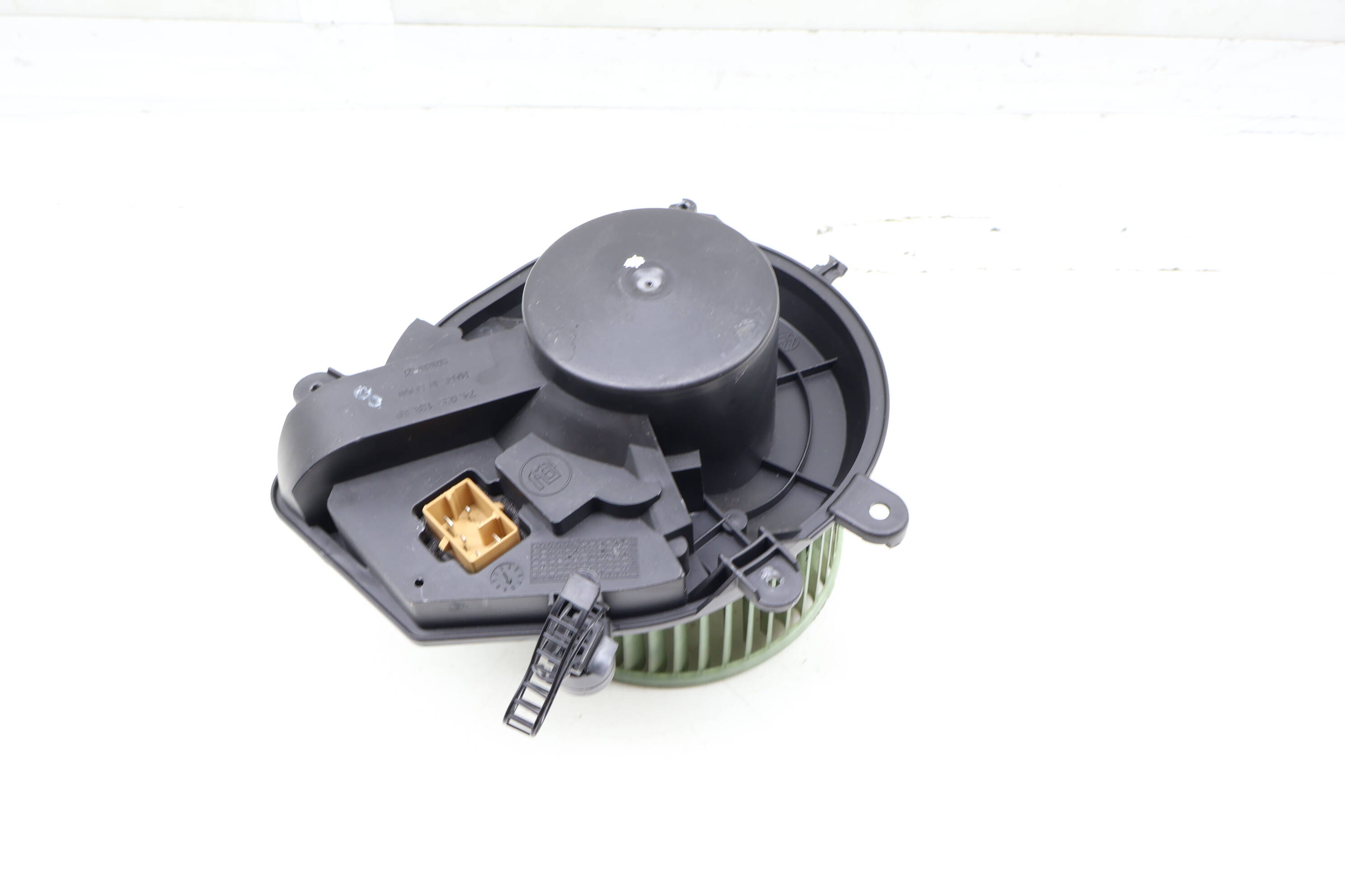 Blower Motor / Fan 8D1820021B