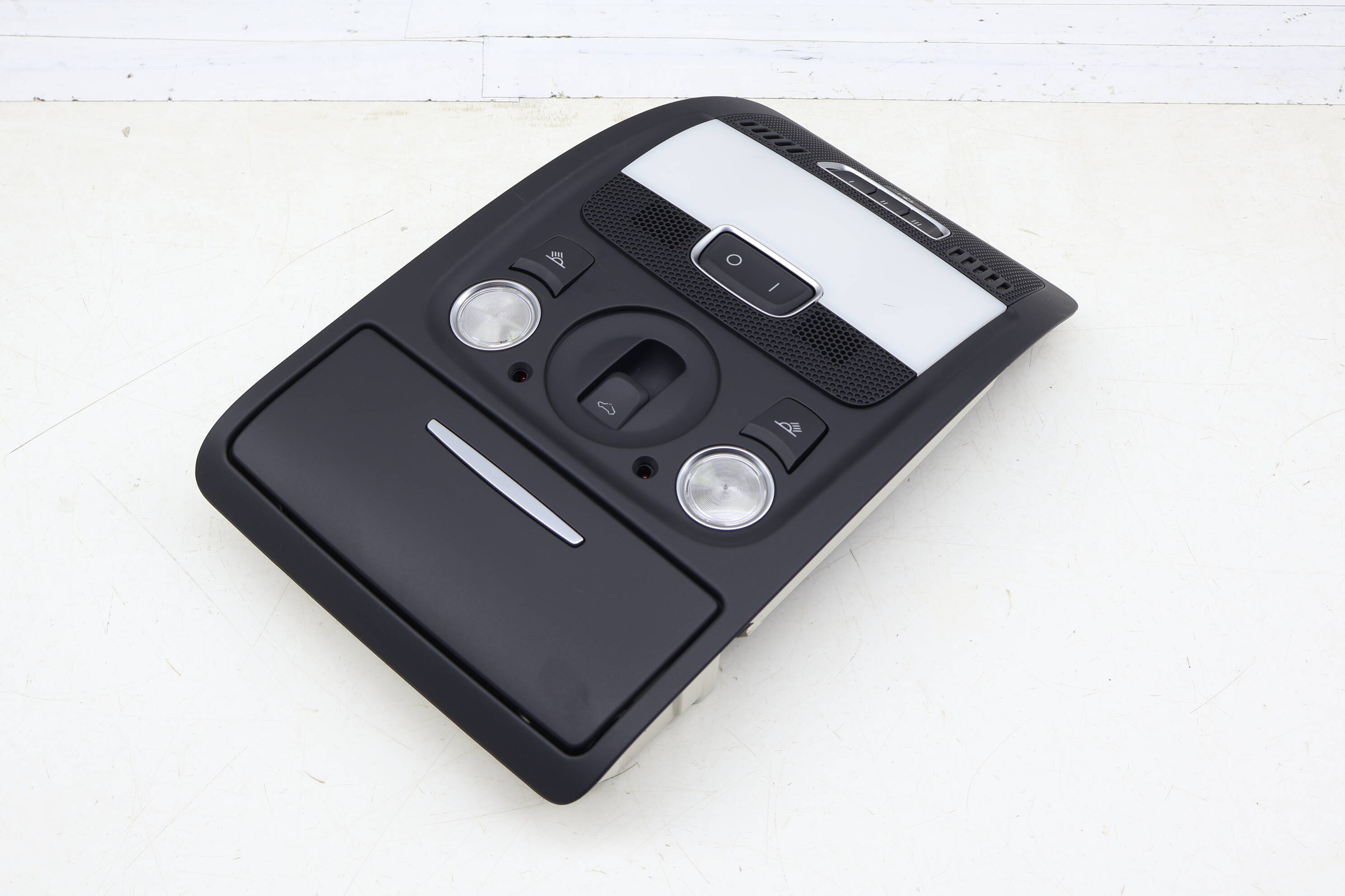 Dome Reading Light / Sun Roof Switch 8T0947135BM