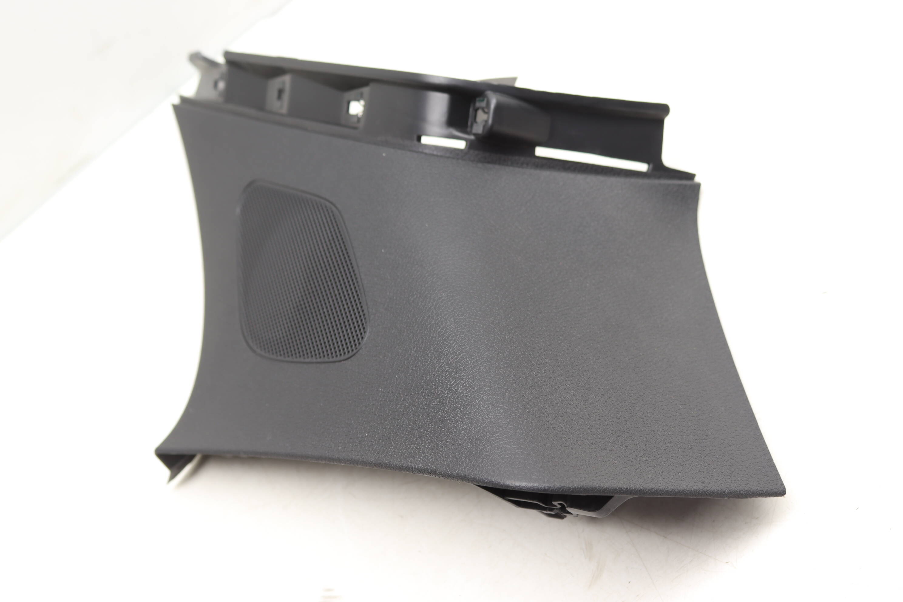 D Pillar Trim / Speaker Grille 95B867246