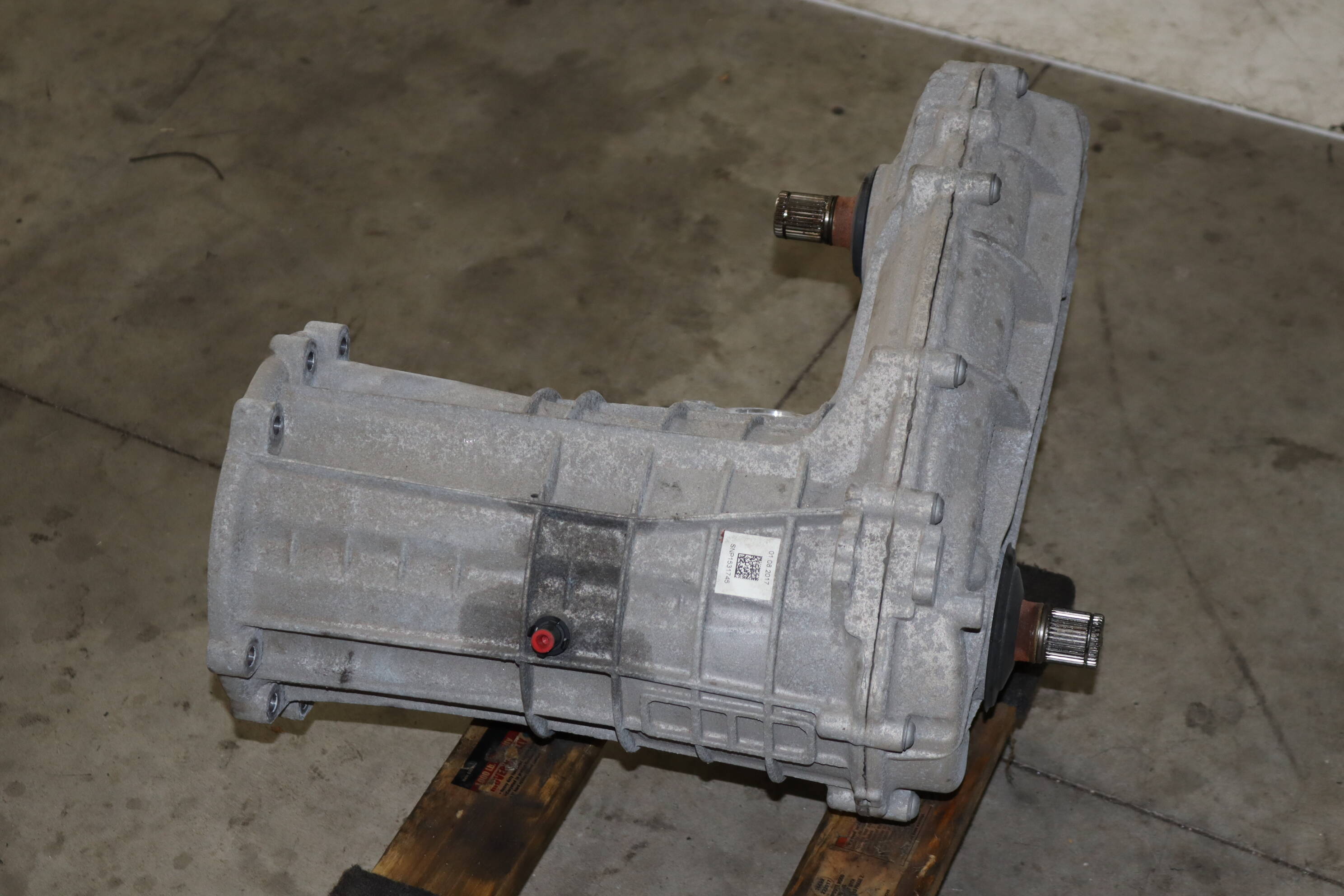 Porsche Transfer Case / Box (Cayenne) 0C2341041L 