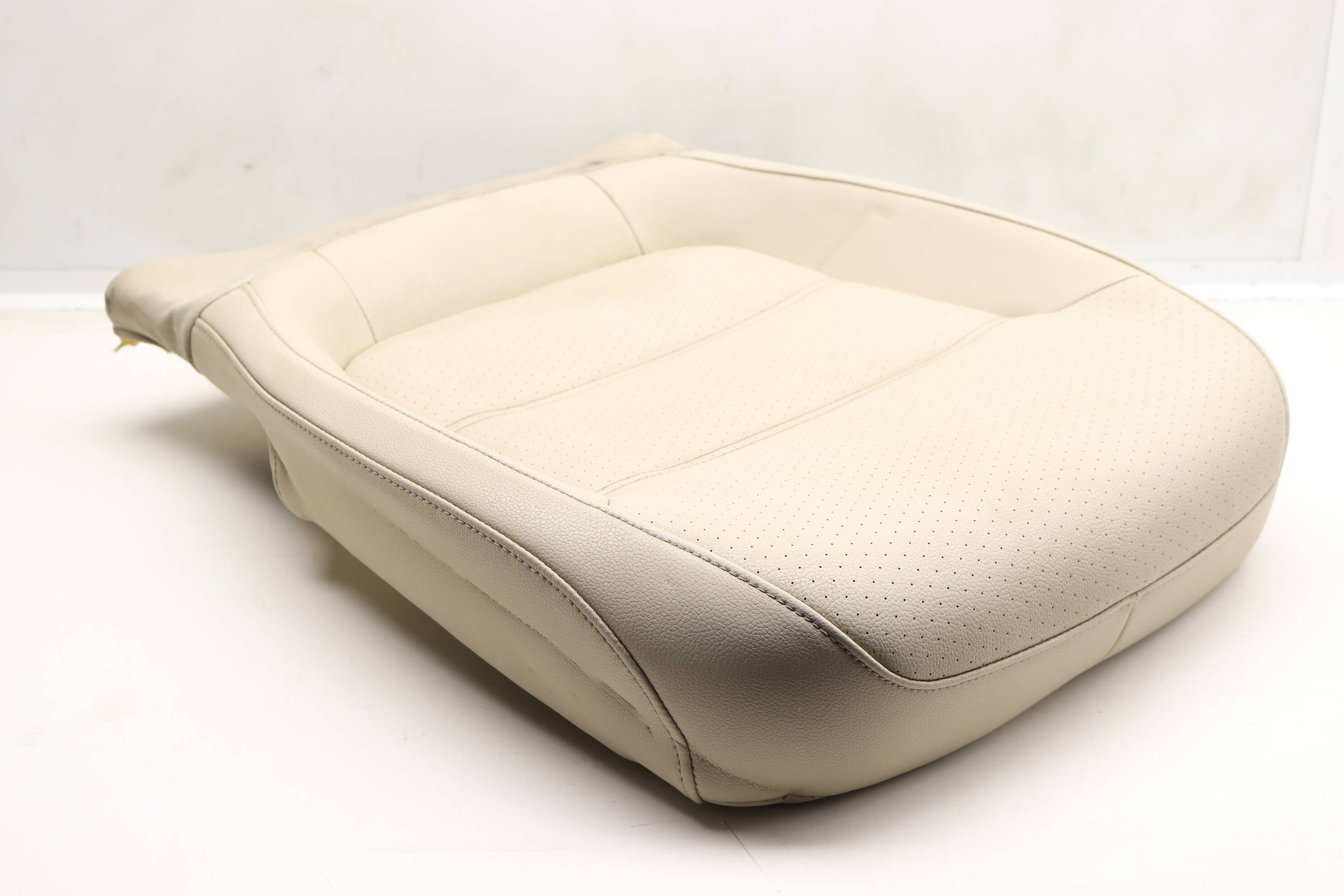 Lower Seat Bottom Cushion 5C6881406BA