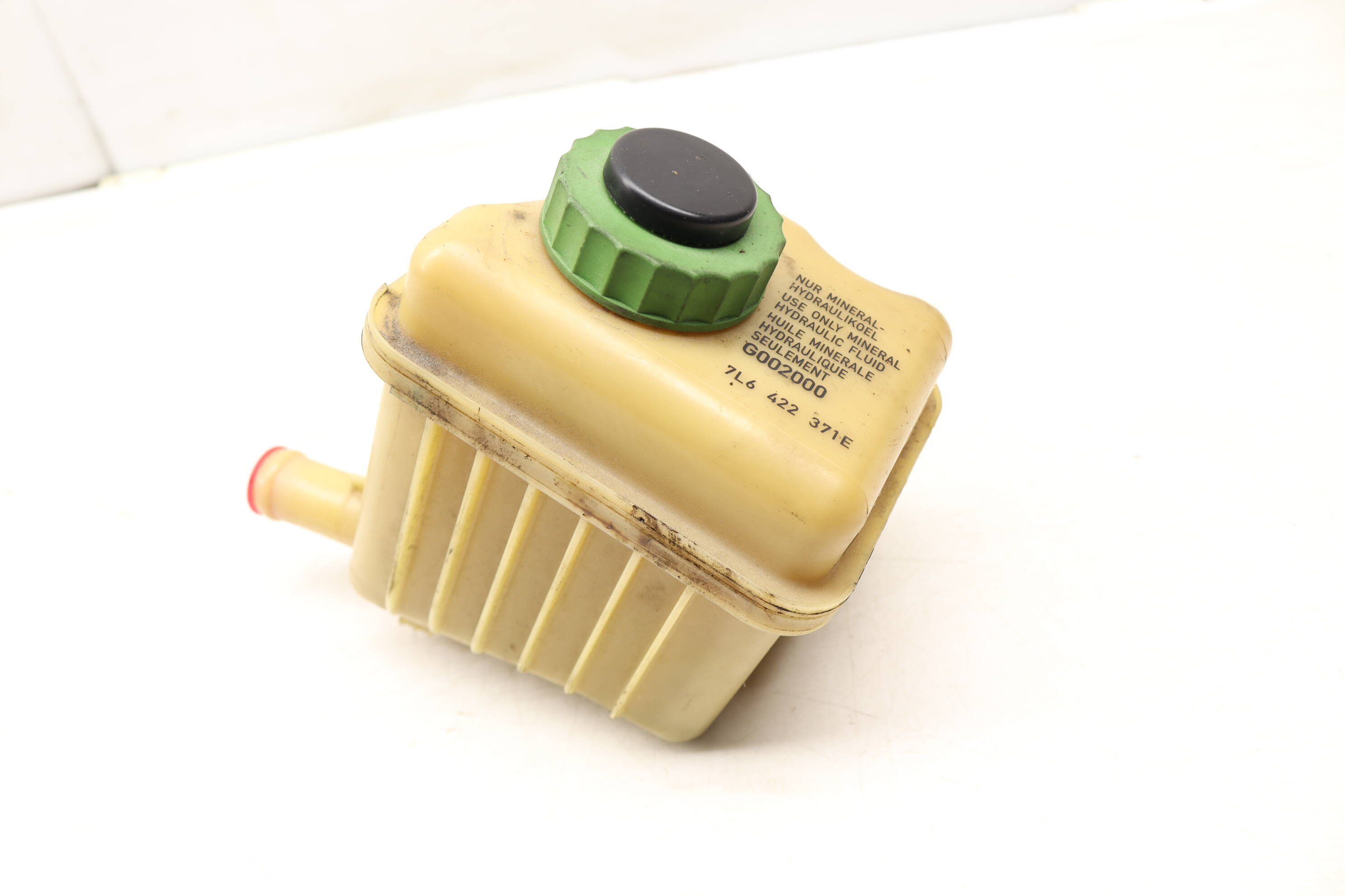 Power Steering Reservoir / Tank 7L6422371E 95531401530