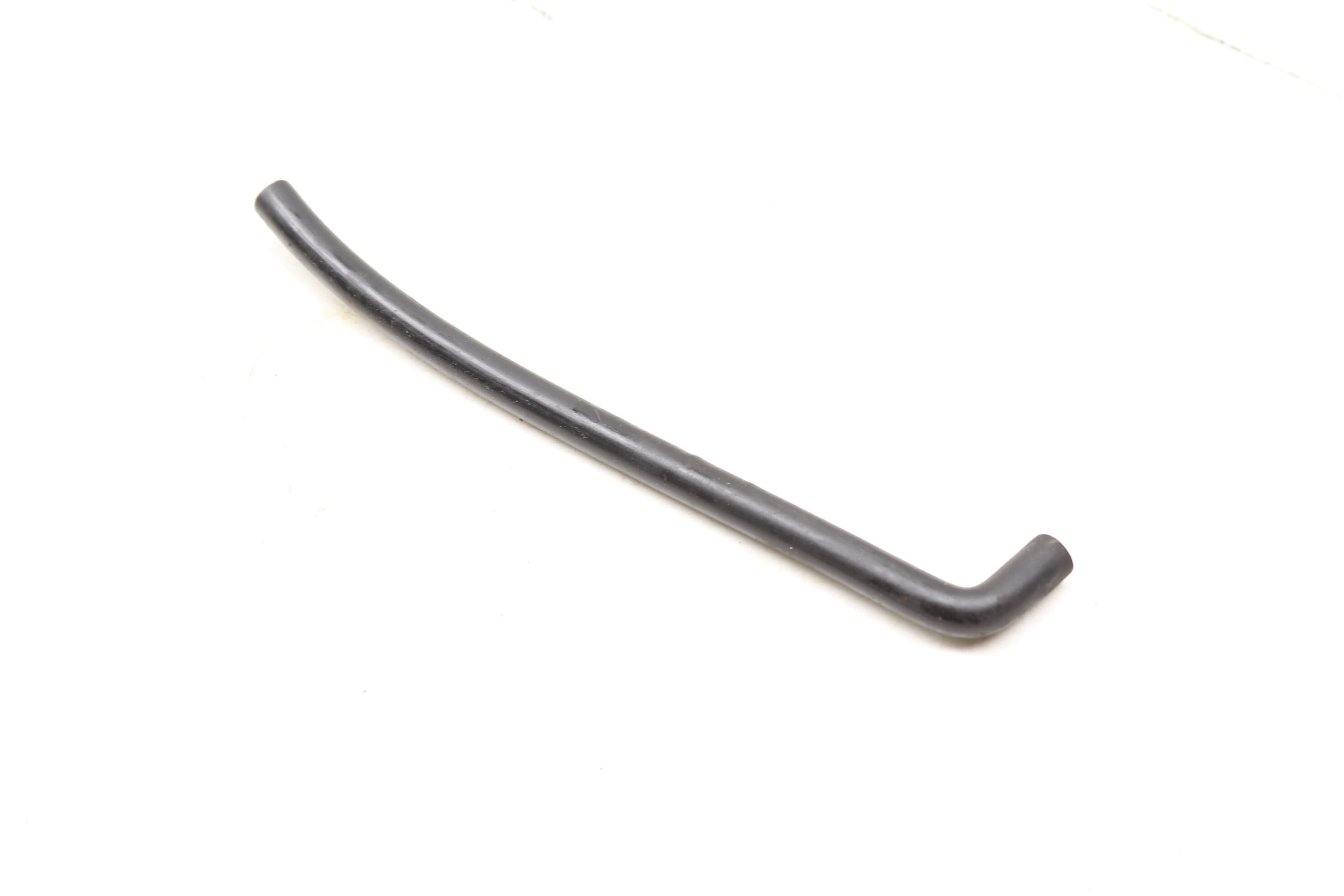 Vacuum / Breather Hose / Line 7P0133778A