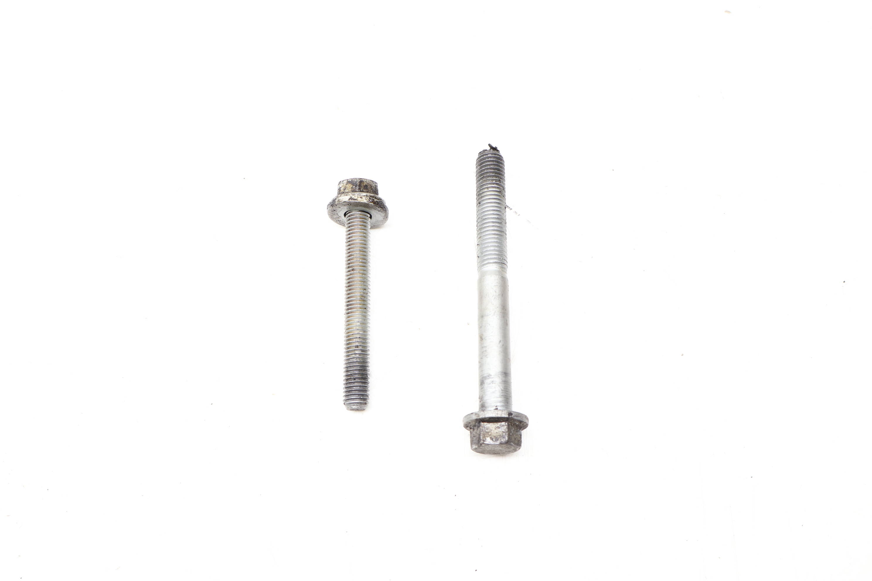 Starter Screw / Bolt Set (2)