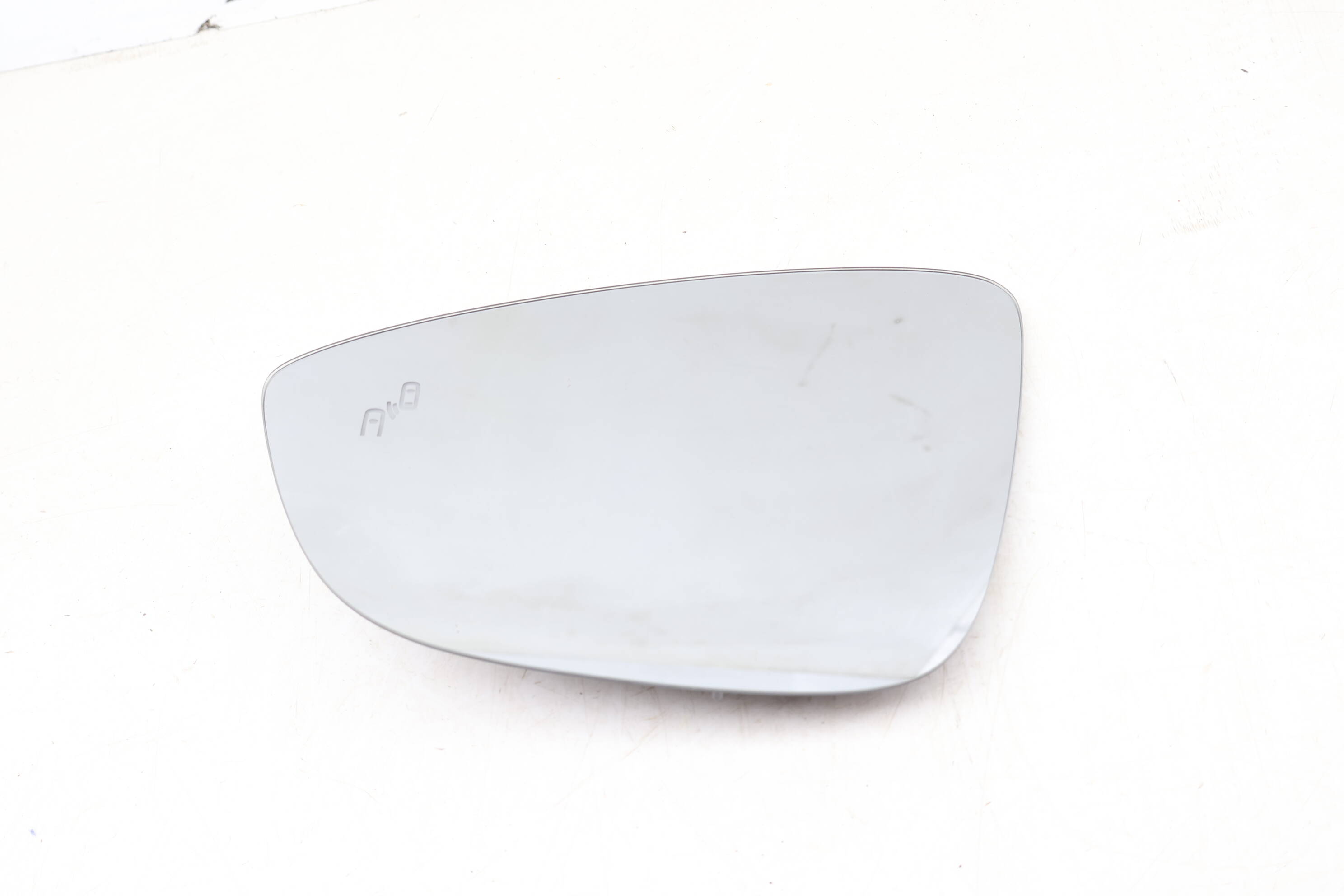 Side View Mirror Glass 561857521T