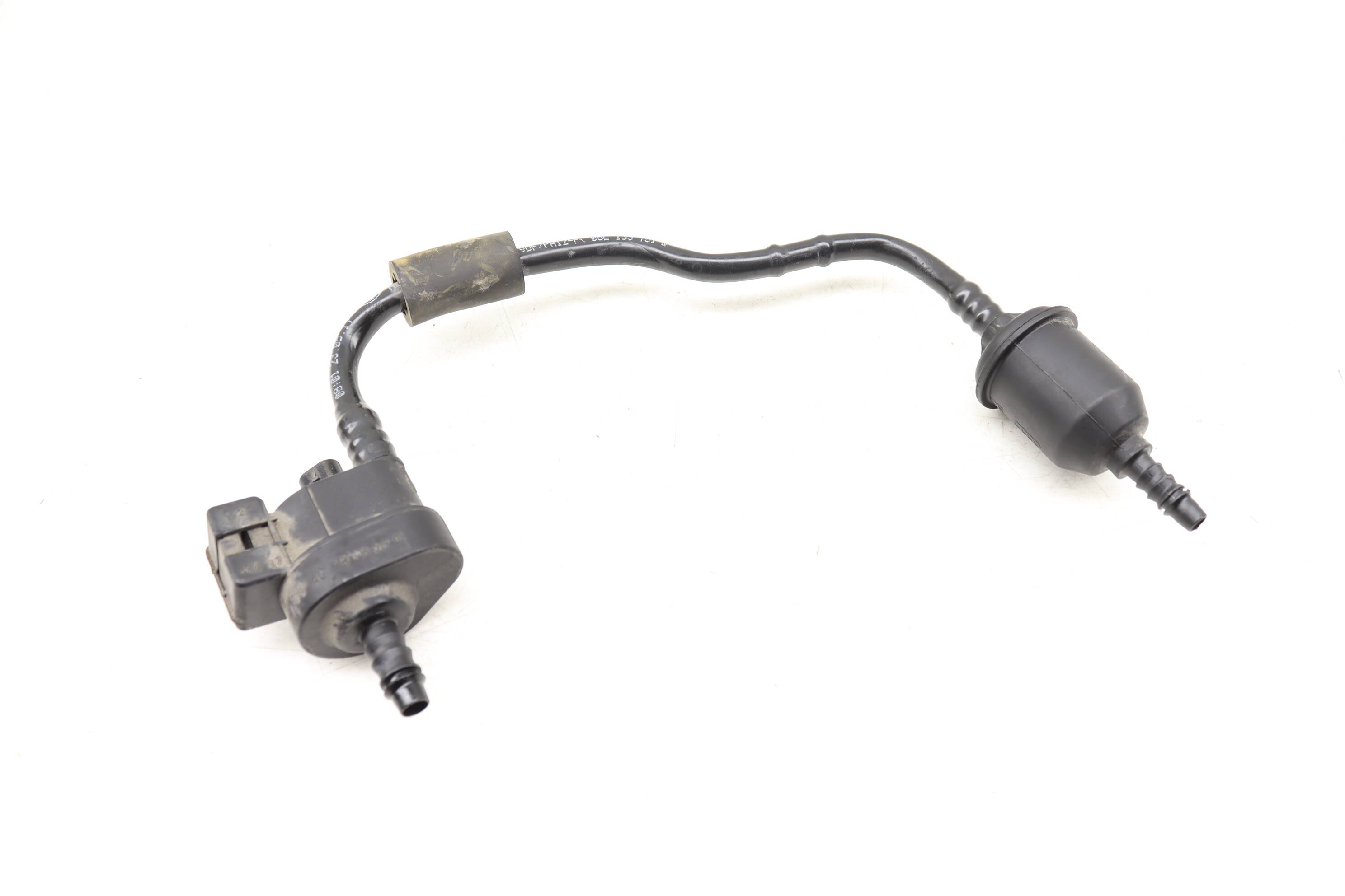 Vacuum Line / Hose W/ Purge Valve 06L133781Q 95813378100