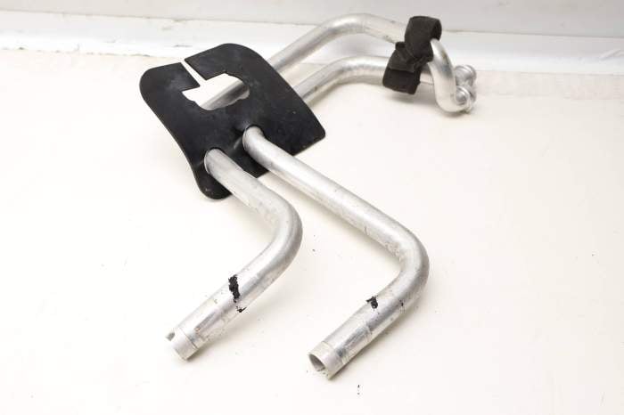 Heater Core Pipe / Tube Set LR002632 main product photo