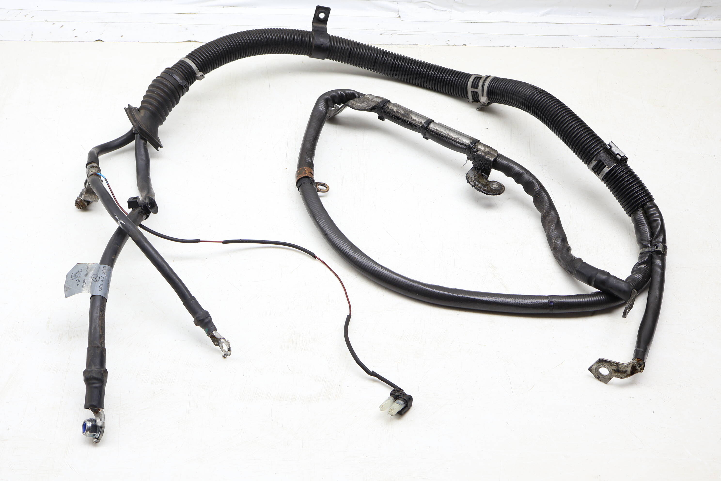 Starter / Alternator Wiring Harness / Battery Cable 2214409909