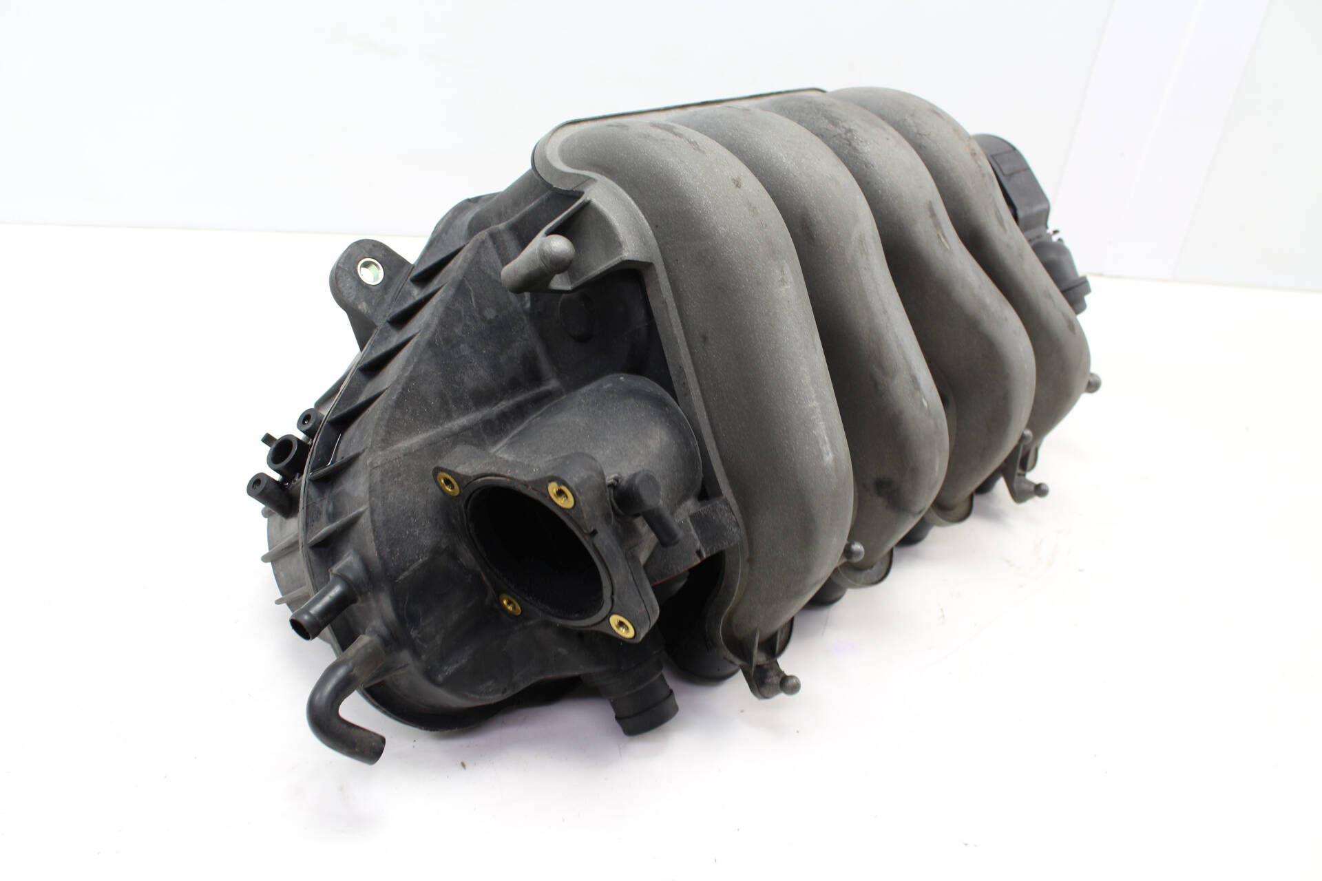 2.0 Intake Manifold 06F133210D