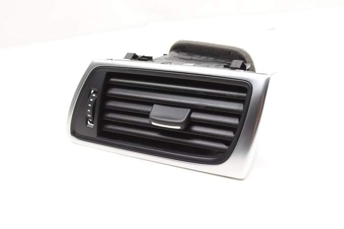 Dash Air Vent 4G8820902 main product photo