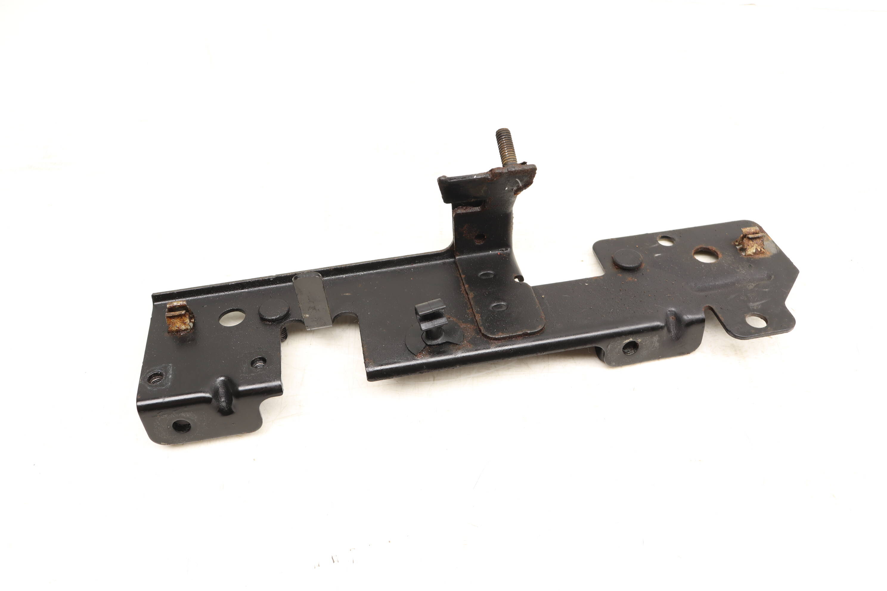 Engine Cover Mount / Bracket 06A103911AH